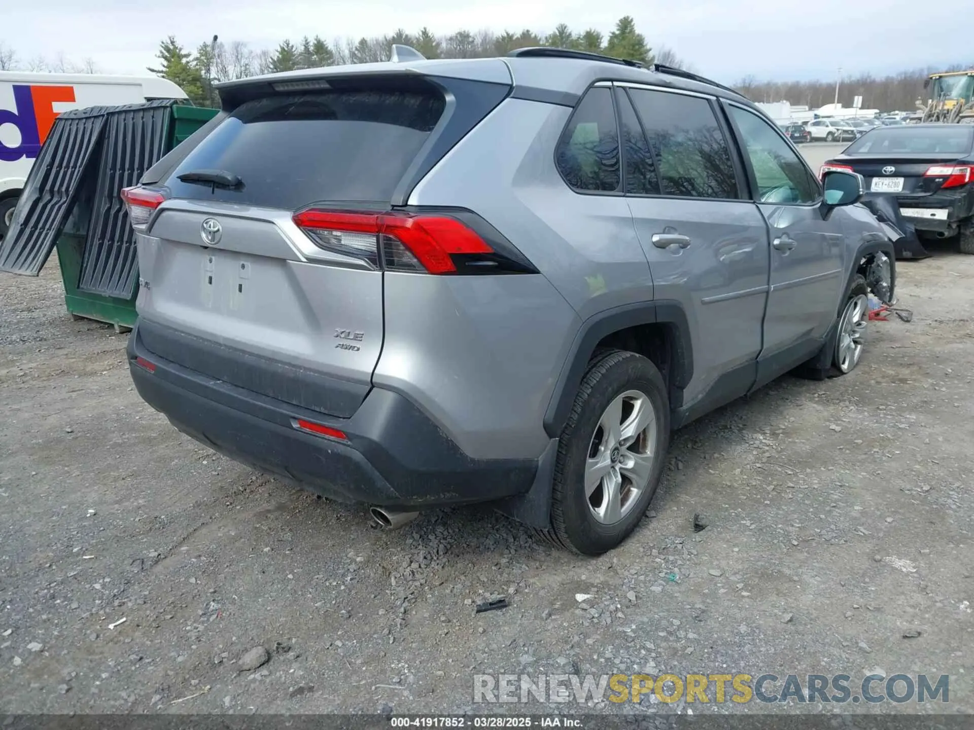 4 Photograph of a damaged car 2T3P1RFV1LW128217 TOYOTA RAV4 2020