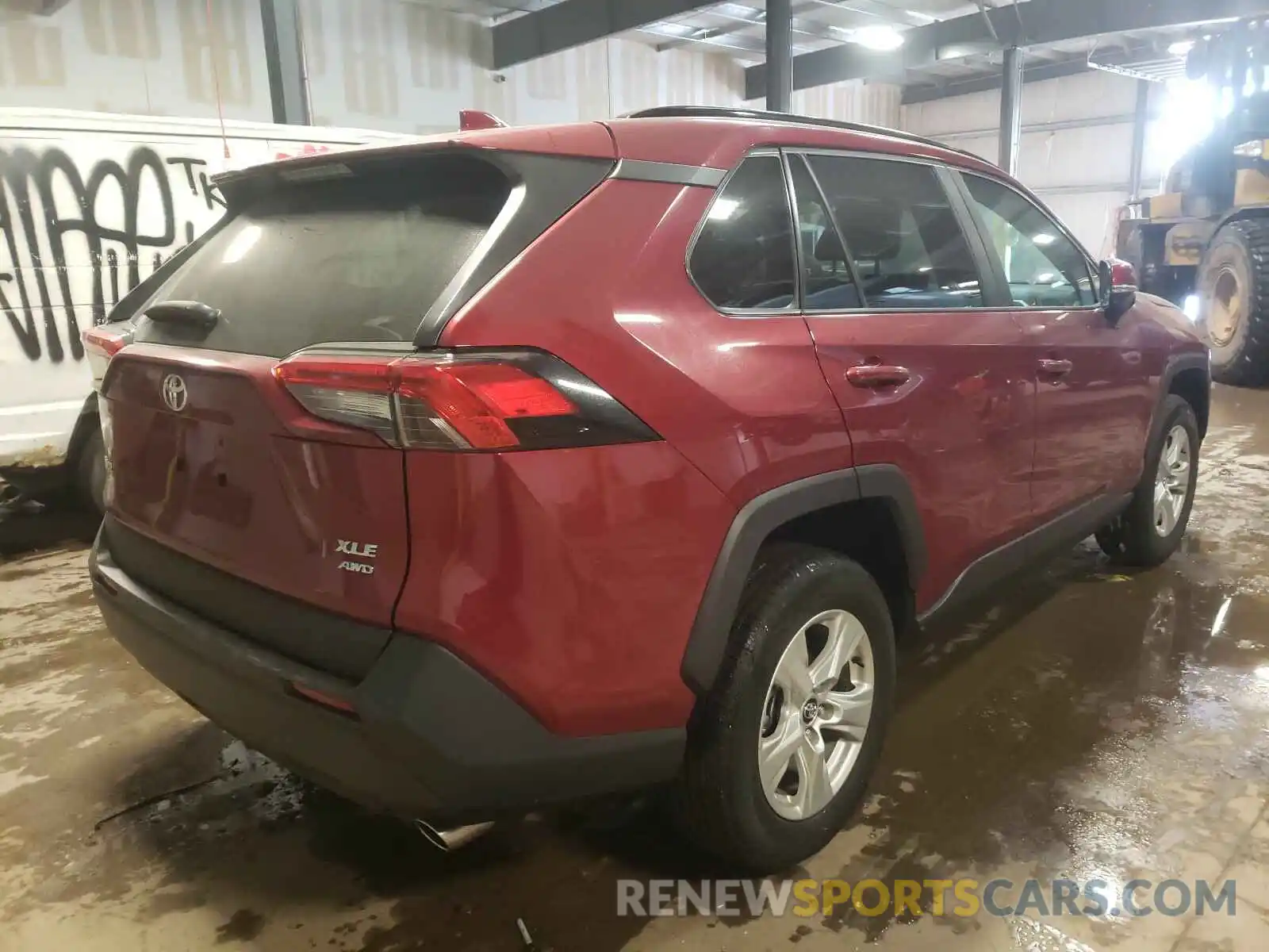 4 Photograph of a damaged car 2T3P1RFV1LW130226 TOYOTA RAV4 2020