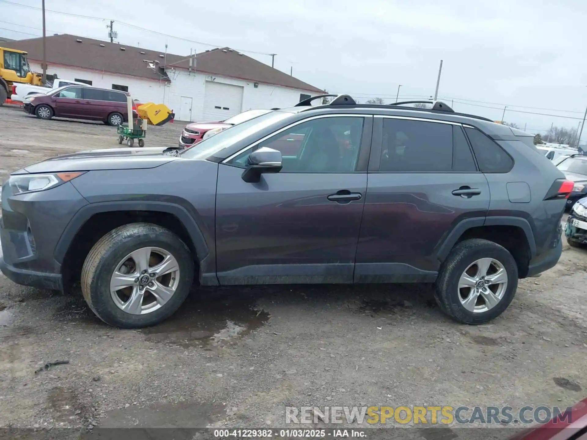 14 Photograph of a damaged car 2T3P1RFV2LC072967 TOYOTA RAV4 2020