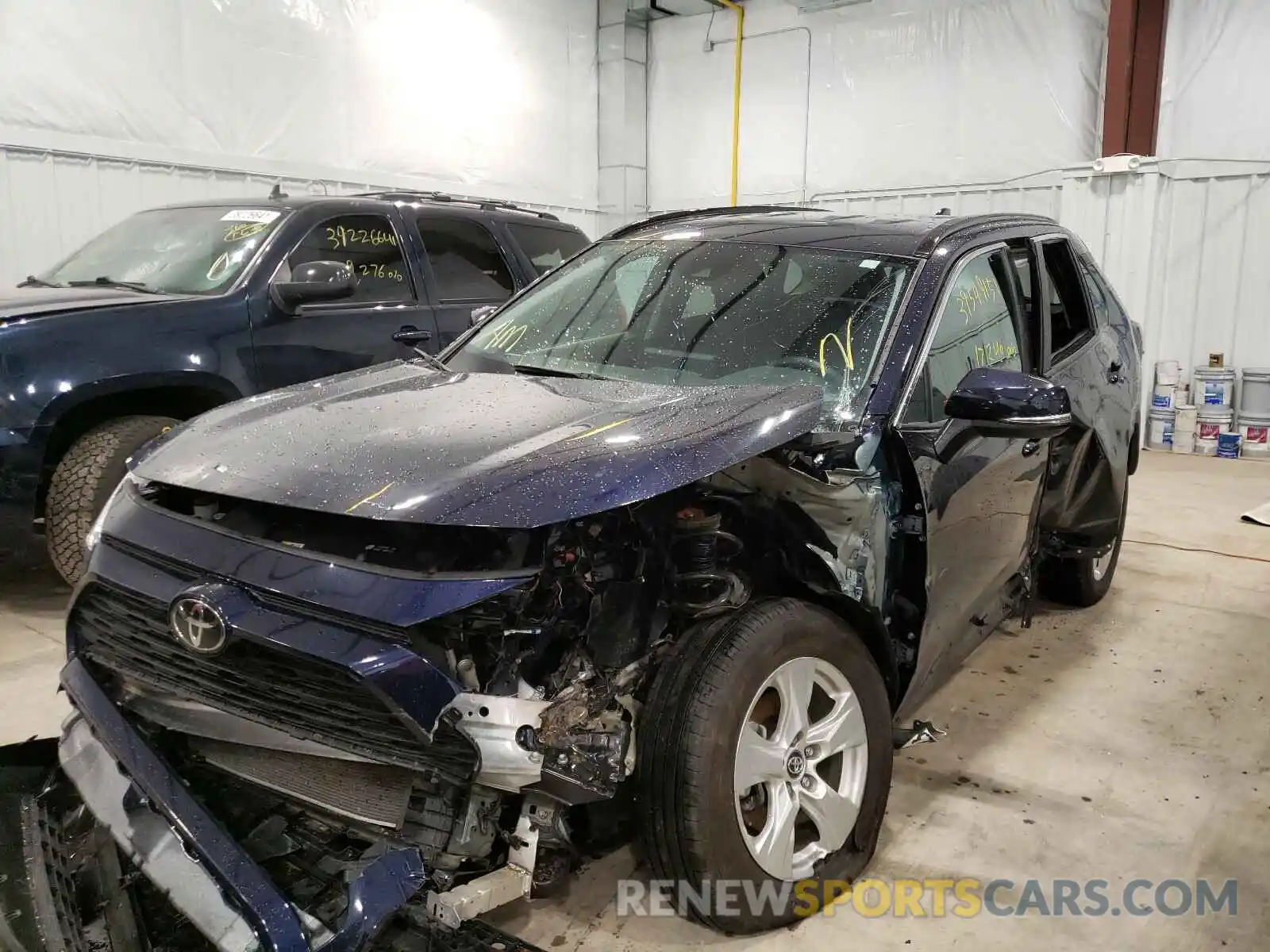 2 Photograph of a damaged car 2T3P1RFV2LC078364 TOYOTA RAV4 2020