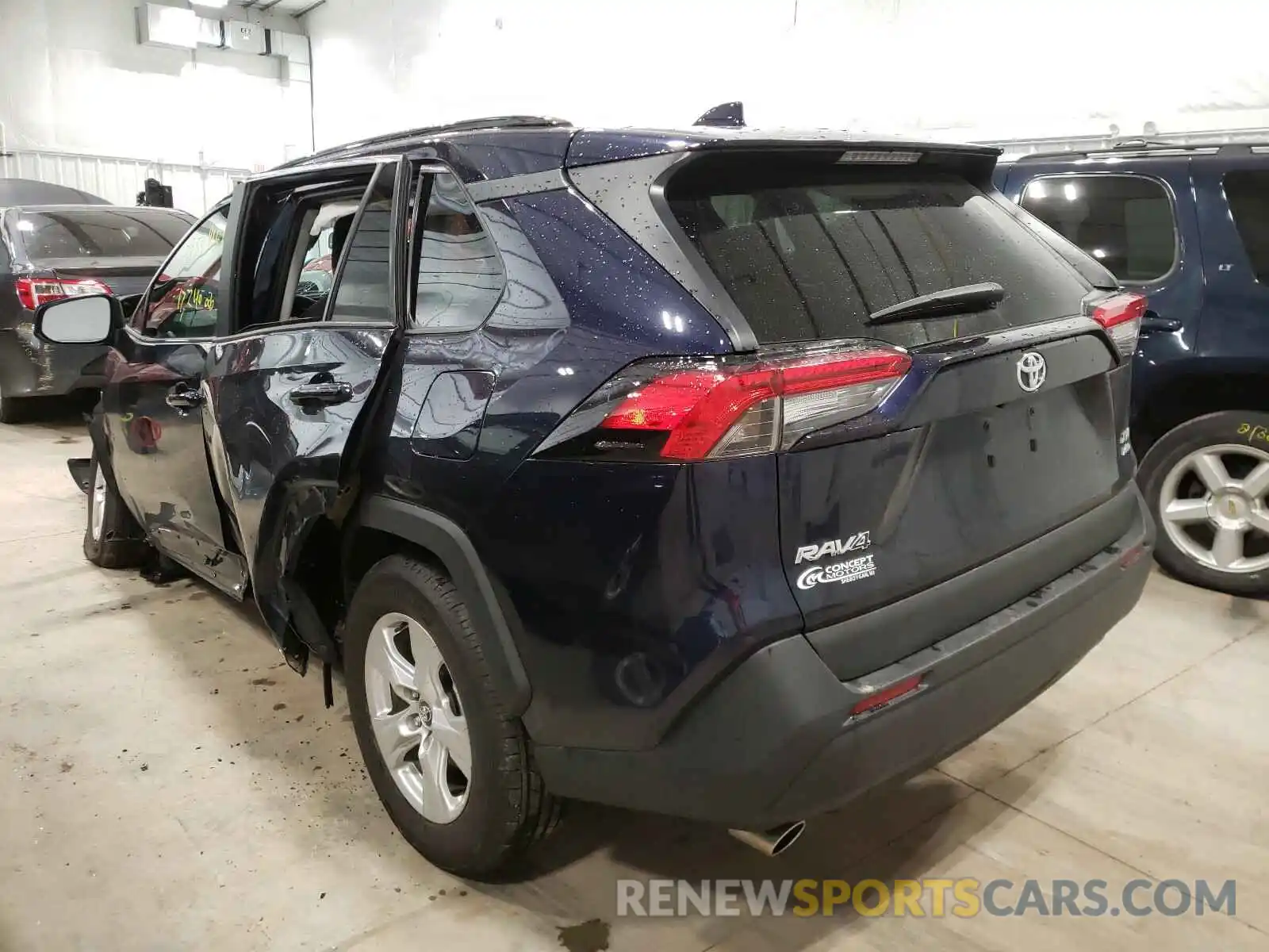 3 Photograph of a damaged car 2T3P1RFV2LC078364 TOYOTA RAV4 2020