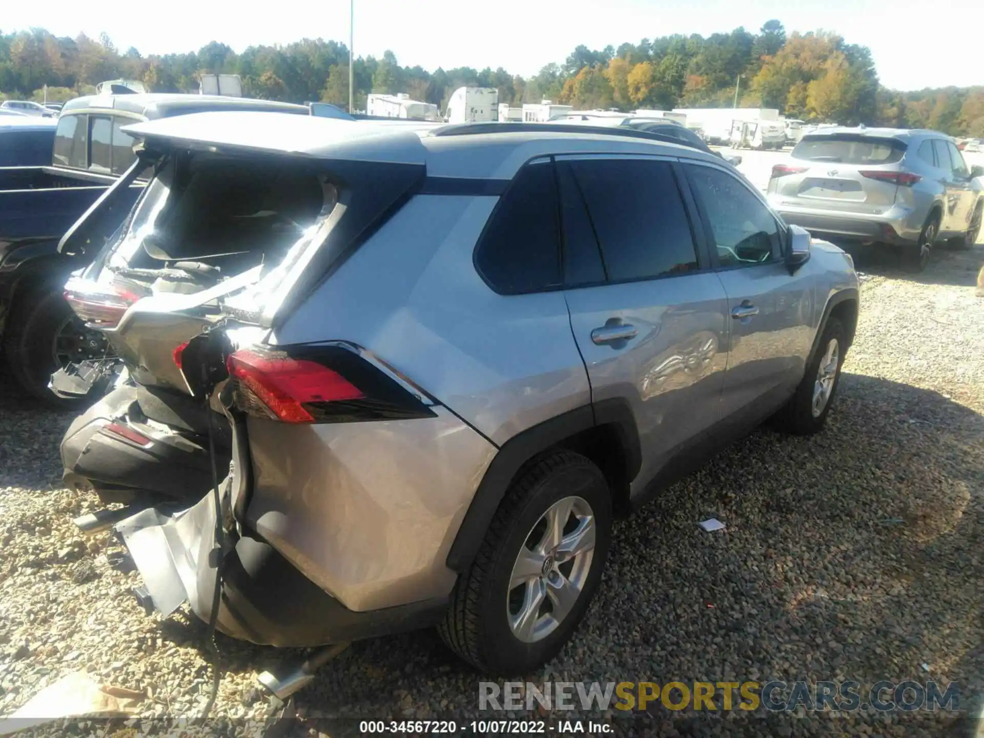 4 Photograph of a damaged car 2T3P1RFV2LC078784 TOYOTA RAV4 2020