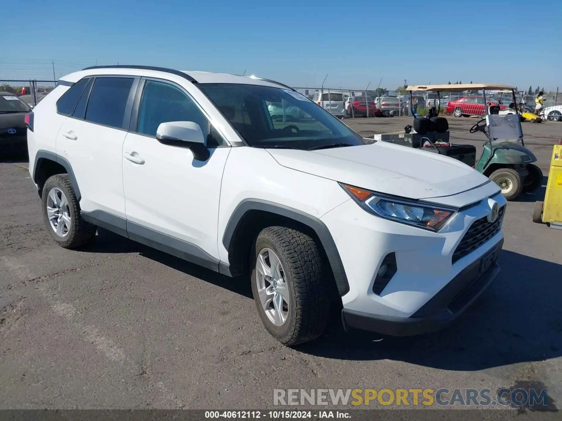 1 Photograph of a damaged car 2T3P1RFV2LC092829 TOYOTA RAV4 2020