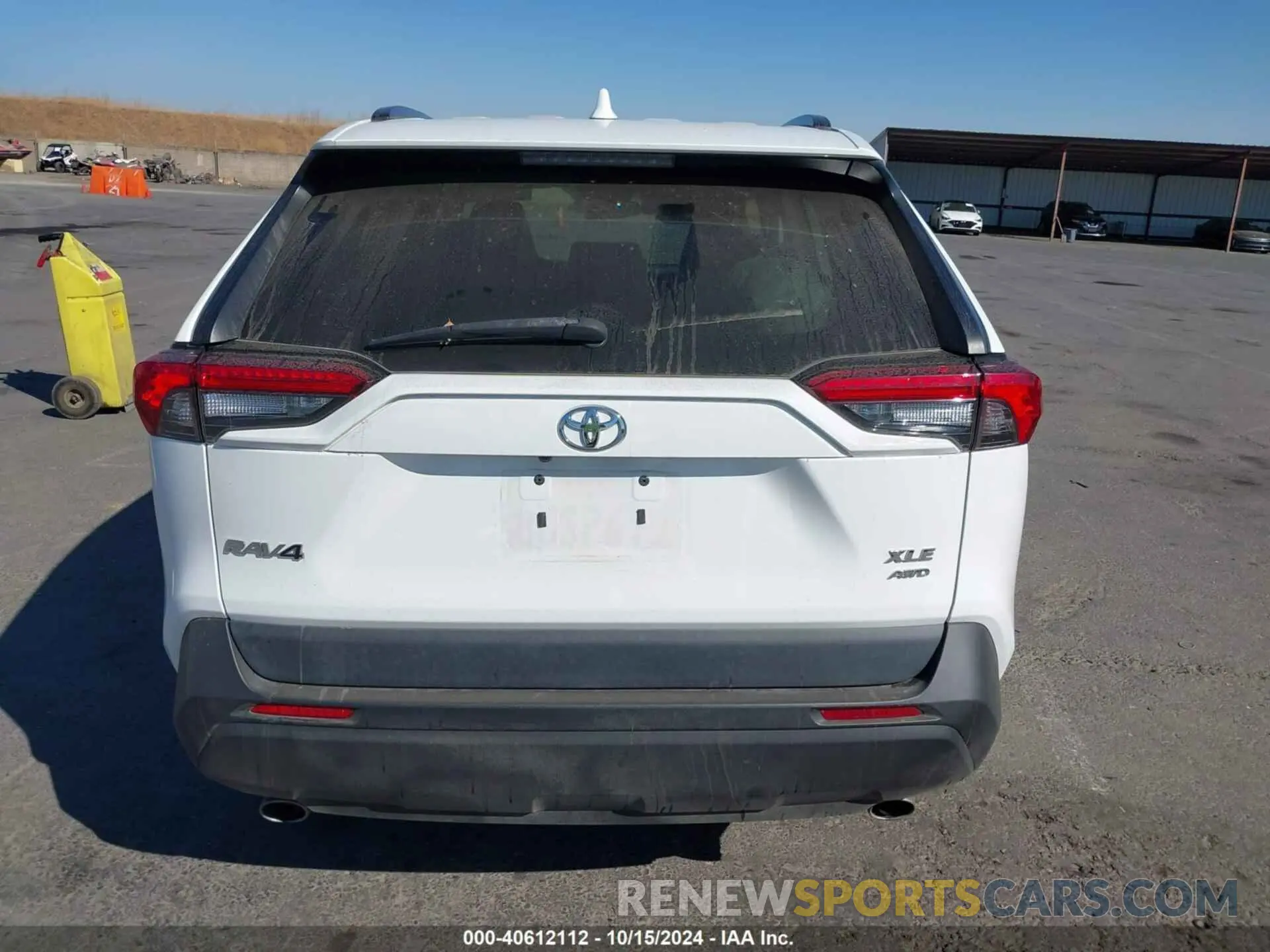 16 Photograph of a damaged car 2T3P1RFV2LC092829 TOYOTA RAV4 2020
