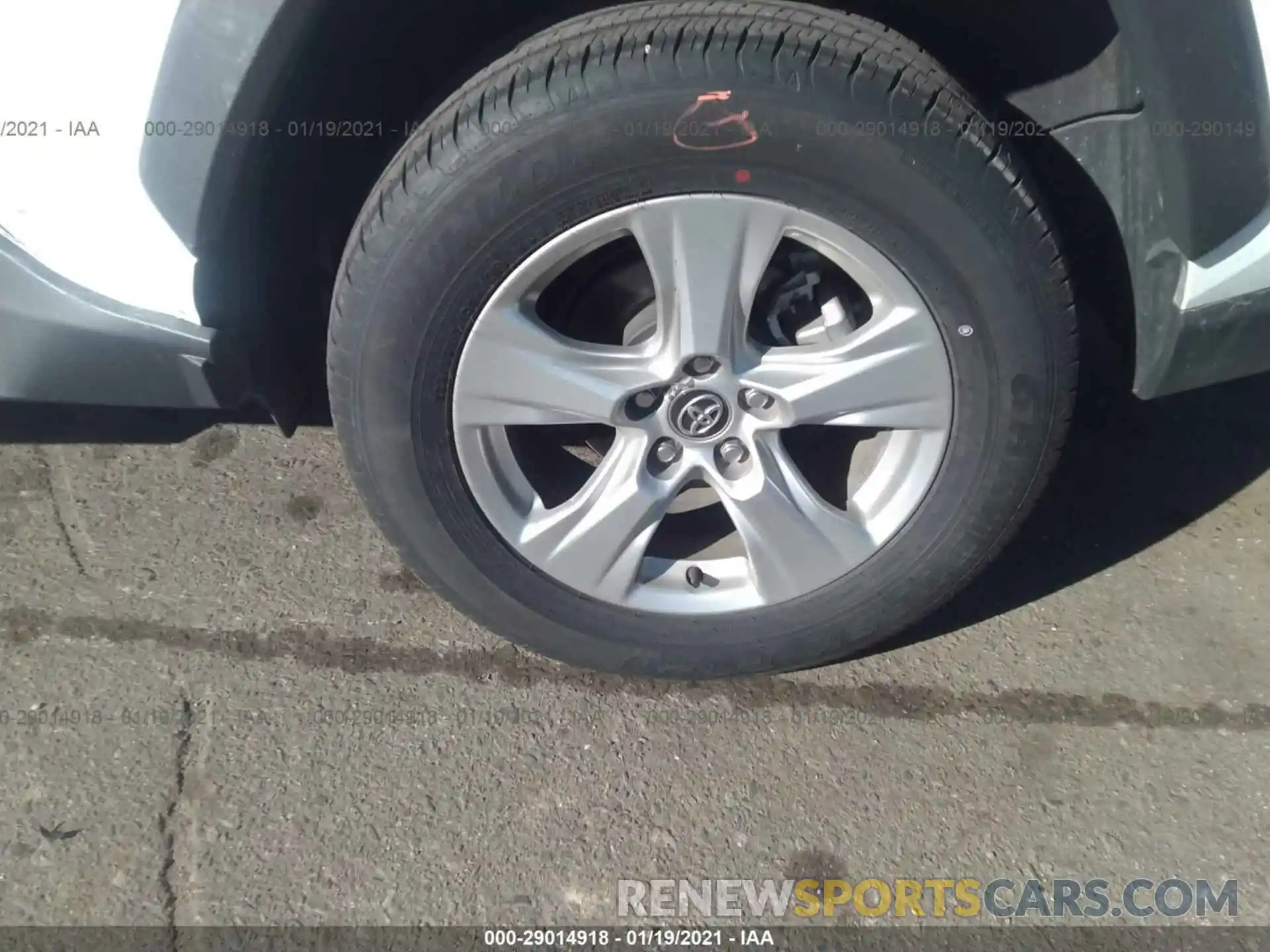 13 Photograph of a damaged car 2T3P1RFV2LC102498 TOYOTA RAV4 2020