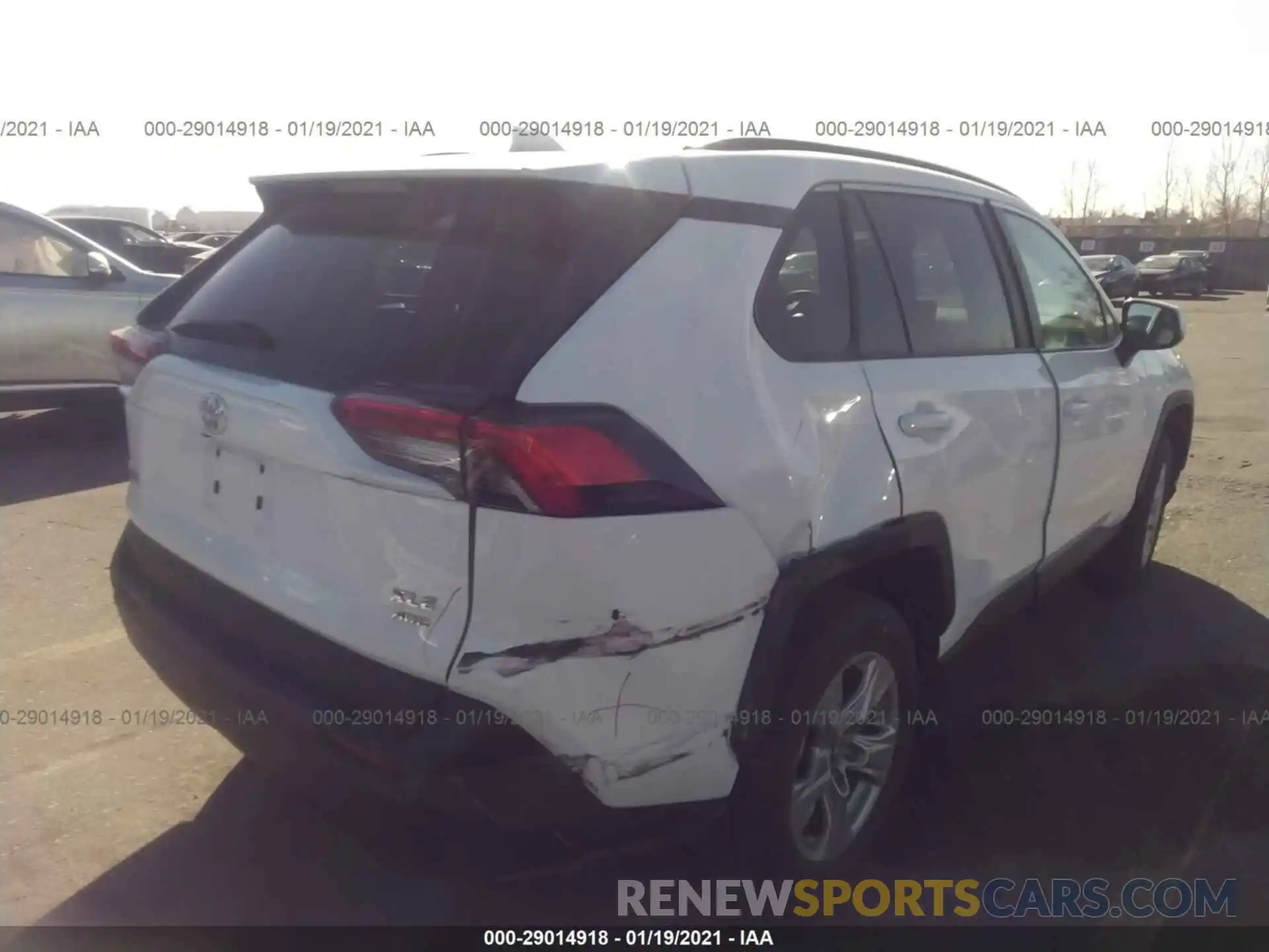 4 Photograph of a damaged car 2T3P1RFV2LC102498 TOYOTA RAV4 2020