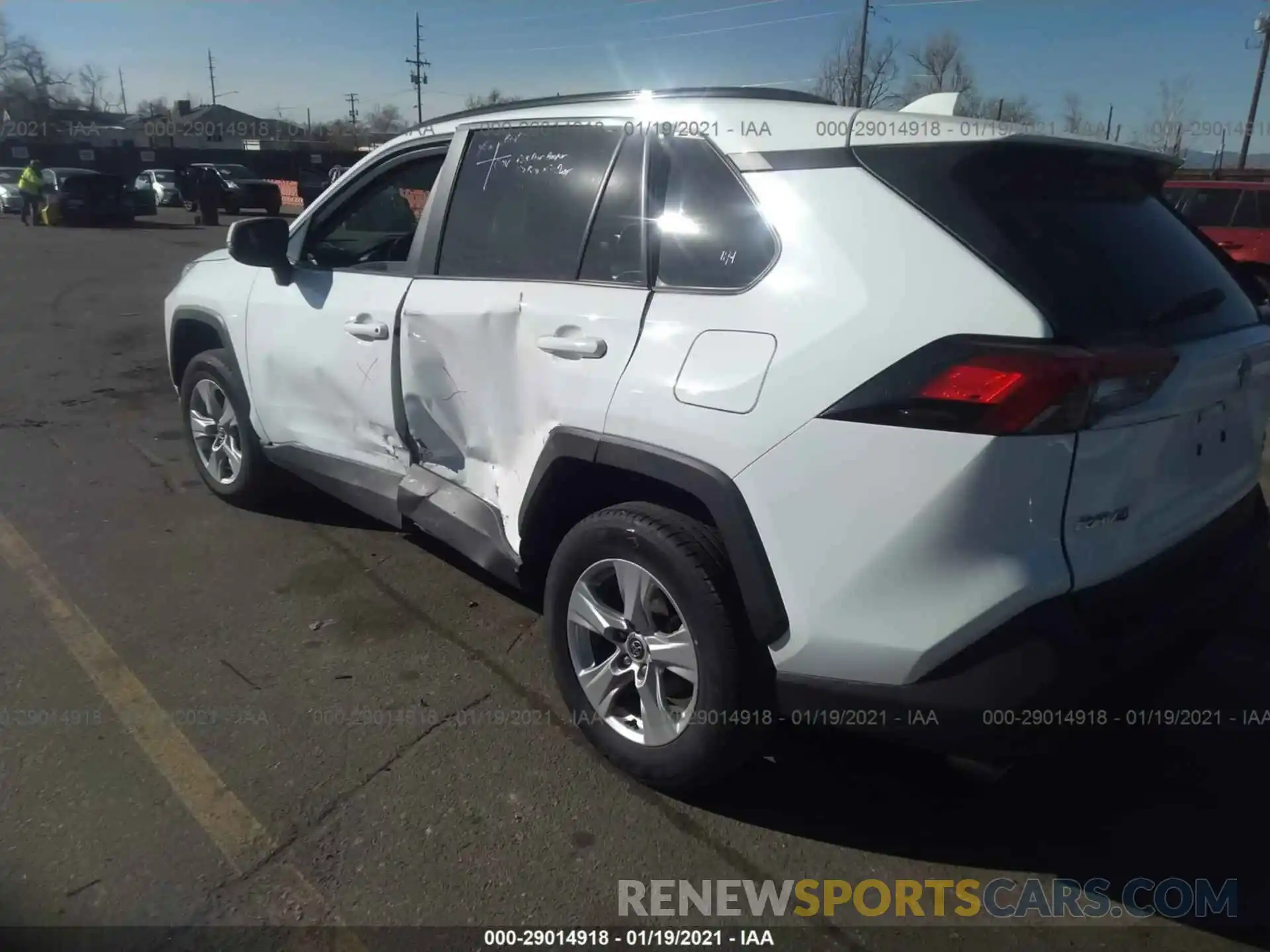 6 Photograph of a damaged car 2T3P1RFV2LC102498 TOYOTA RAV4 2020