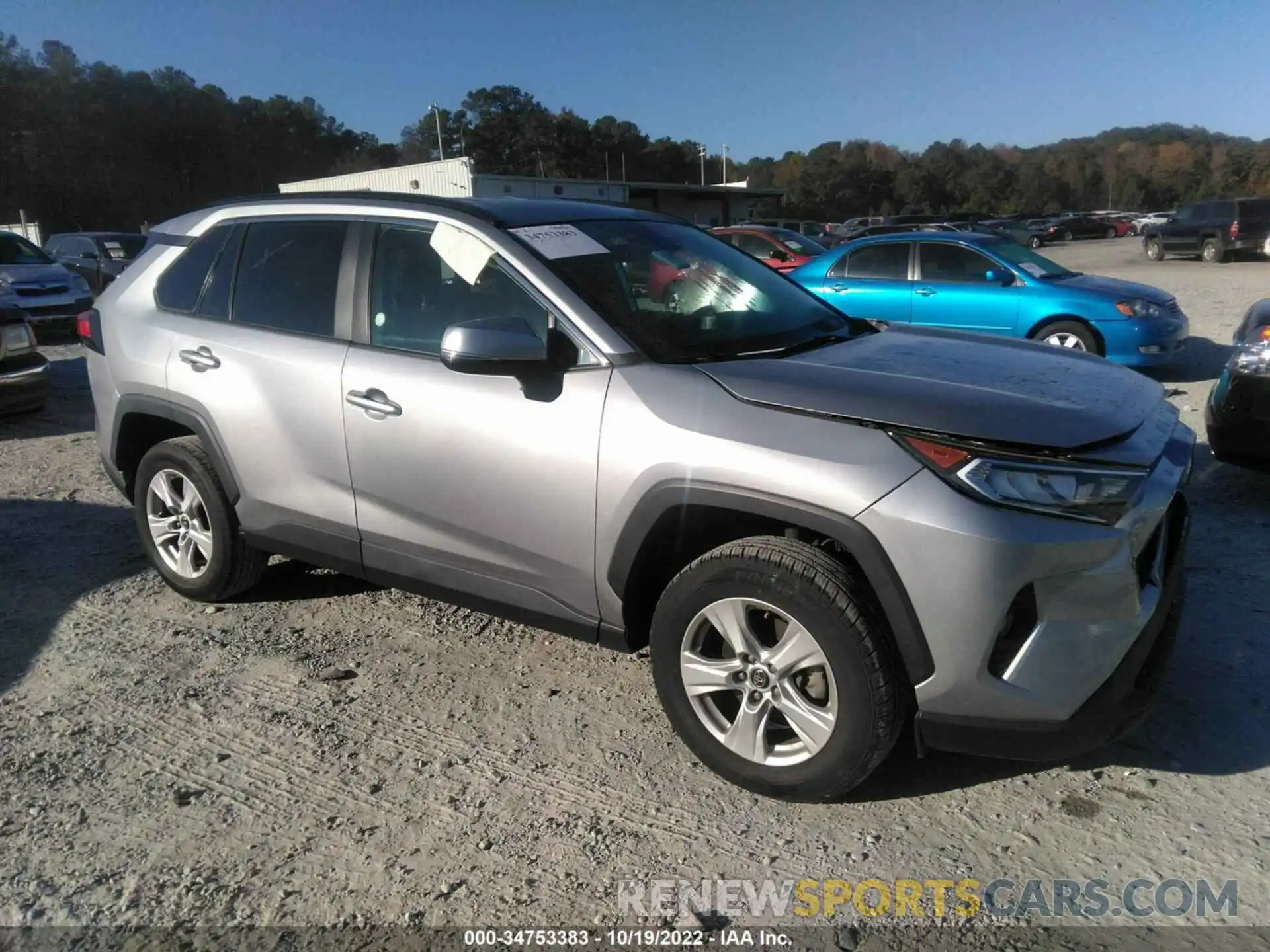 1 Photograph of a damaged car 2T3P1RFV2LC103036 TOYOTA RAV4 2020