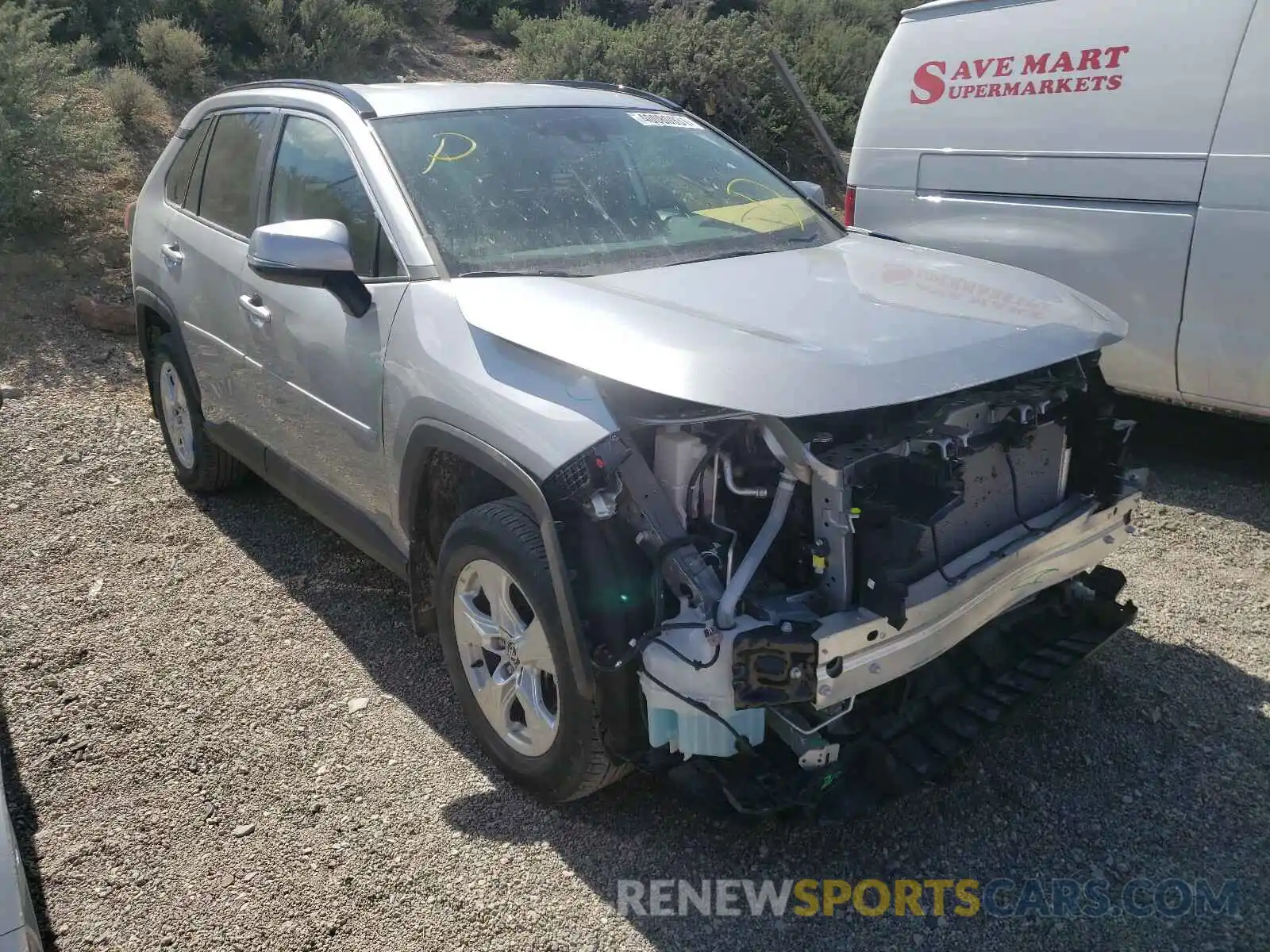 1 Photograph of a damaged car 2T3P1RFV2LC117017 TOYOTA RAV4 2020