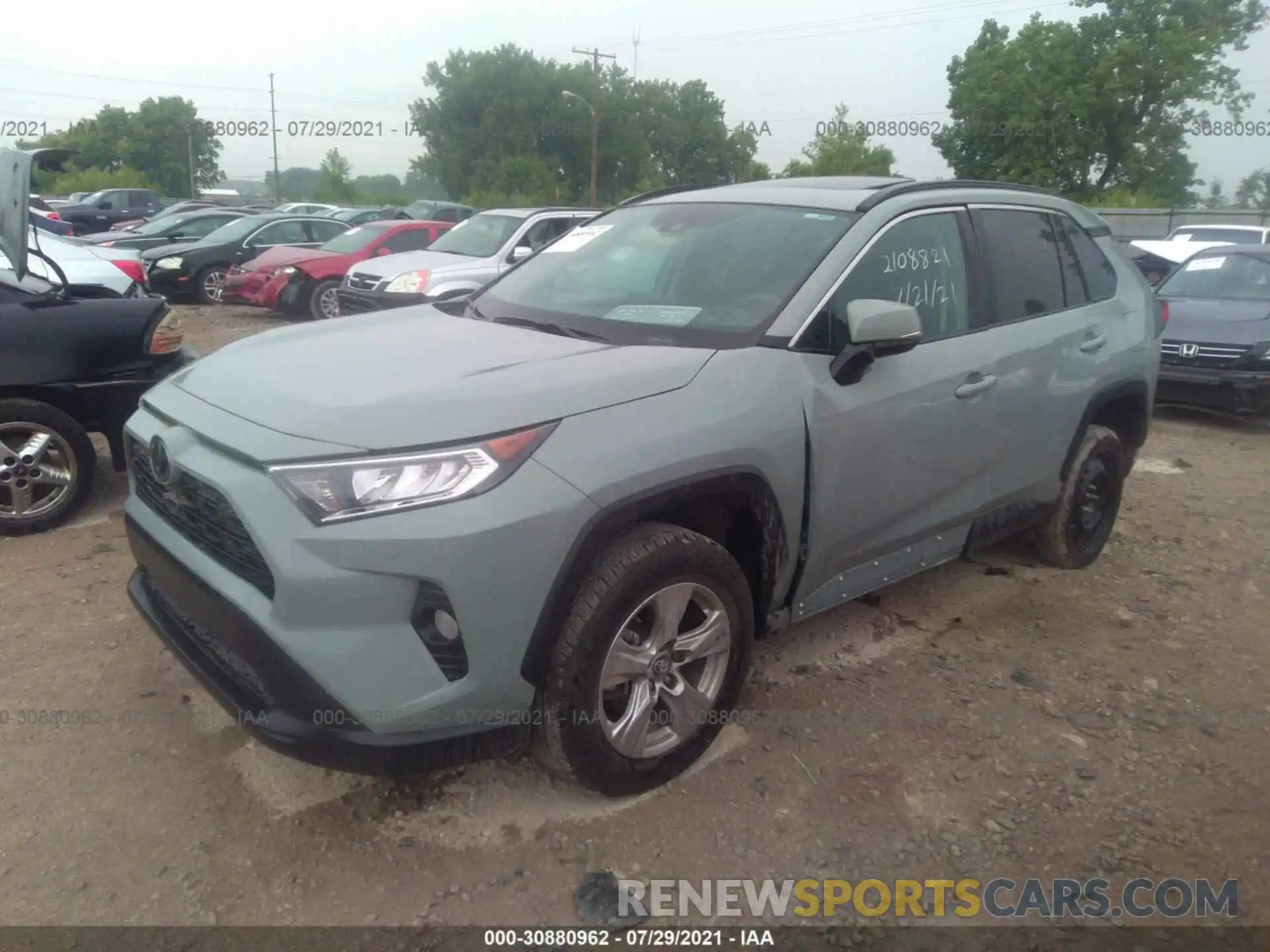 2 Photograph of a damaged car 2T3P1RFV2LC117468 TOYOTA RAV4 2020