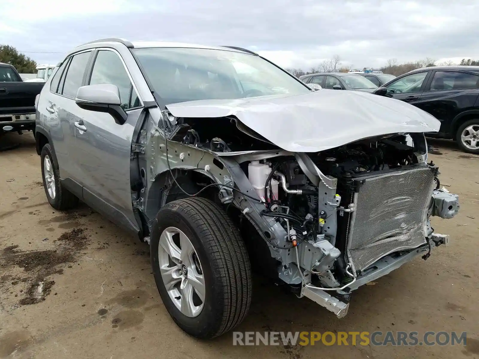 1 Photograph of a damaged car 2T3P1RFV2LC133797 TOYOTA RAV4 2020