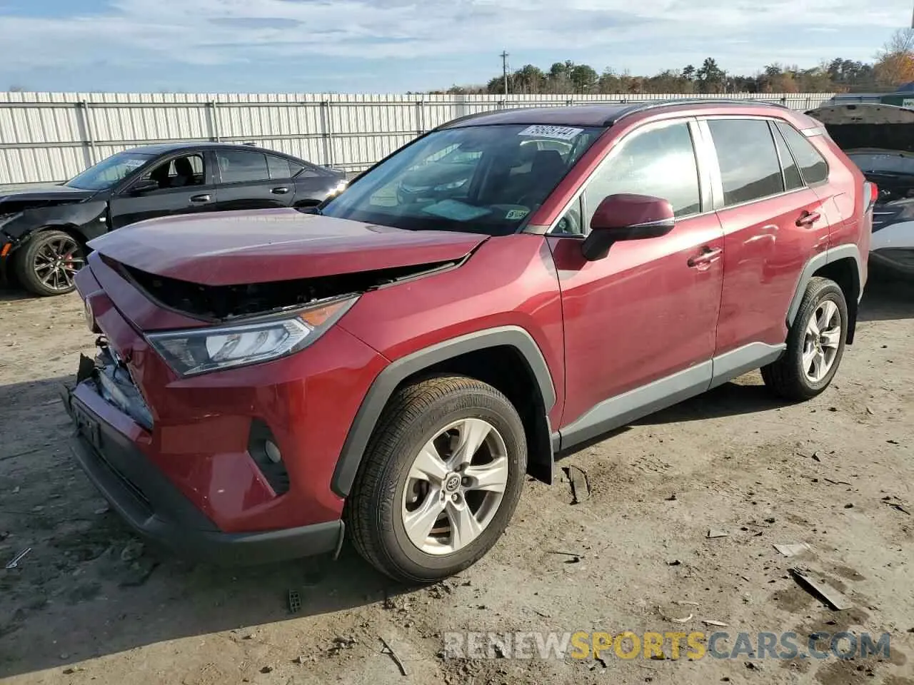 1 Photograph of a damaged car 2T3P1RFV2LW084437 TOYOTA RAV4 2020