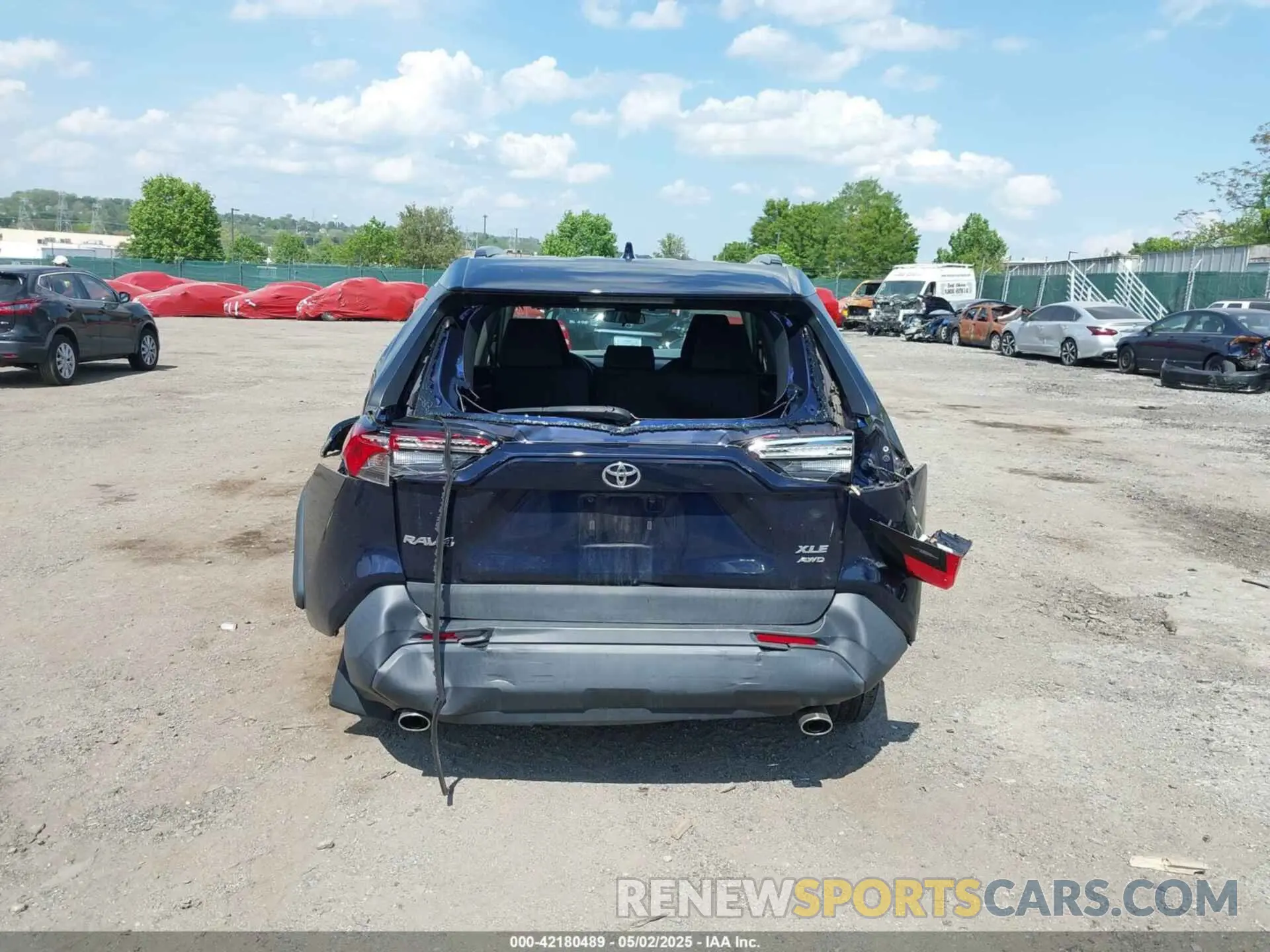 16 Photograph of a damaged car 2T3P1RFV2LW103696 TOYOTA RAV4 2020