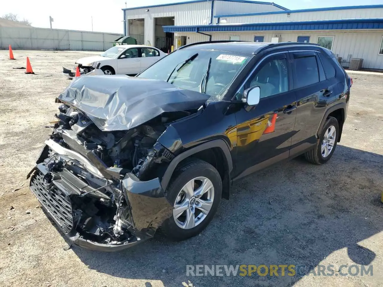 1 Photograph of a damaged car 2T3P1RFV2LW111281 TOYOTA RAV4 2020