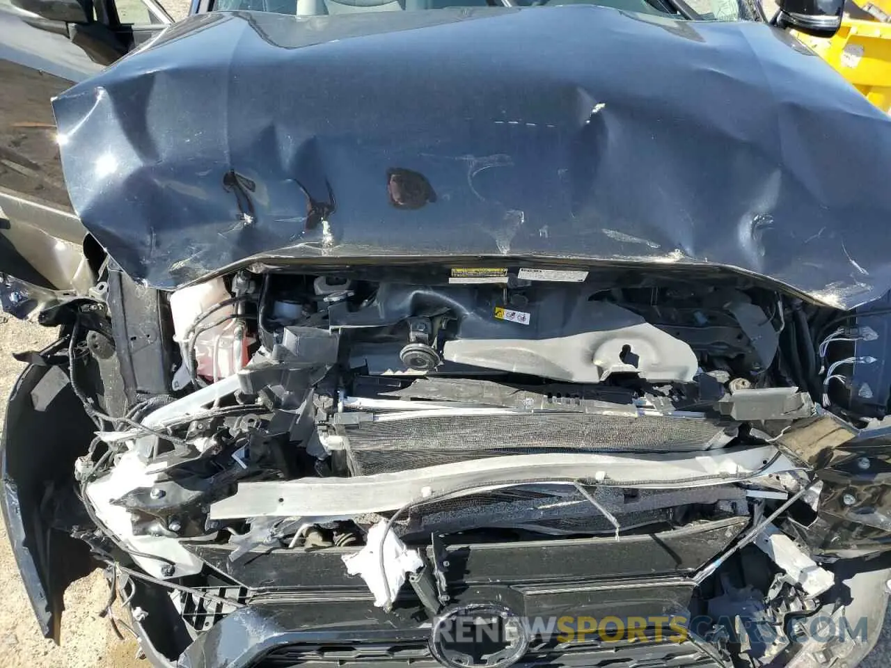 12 Photograph of a damaged car 2T3P1RFV2LW111281 TOYOTA RAV4 2020