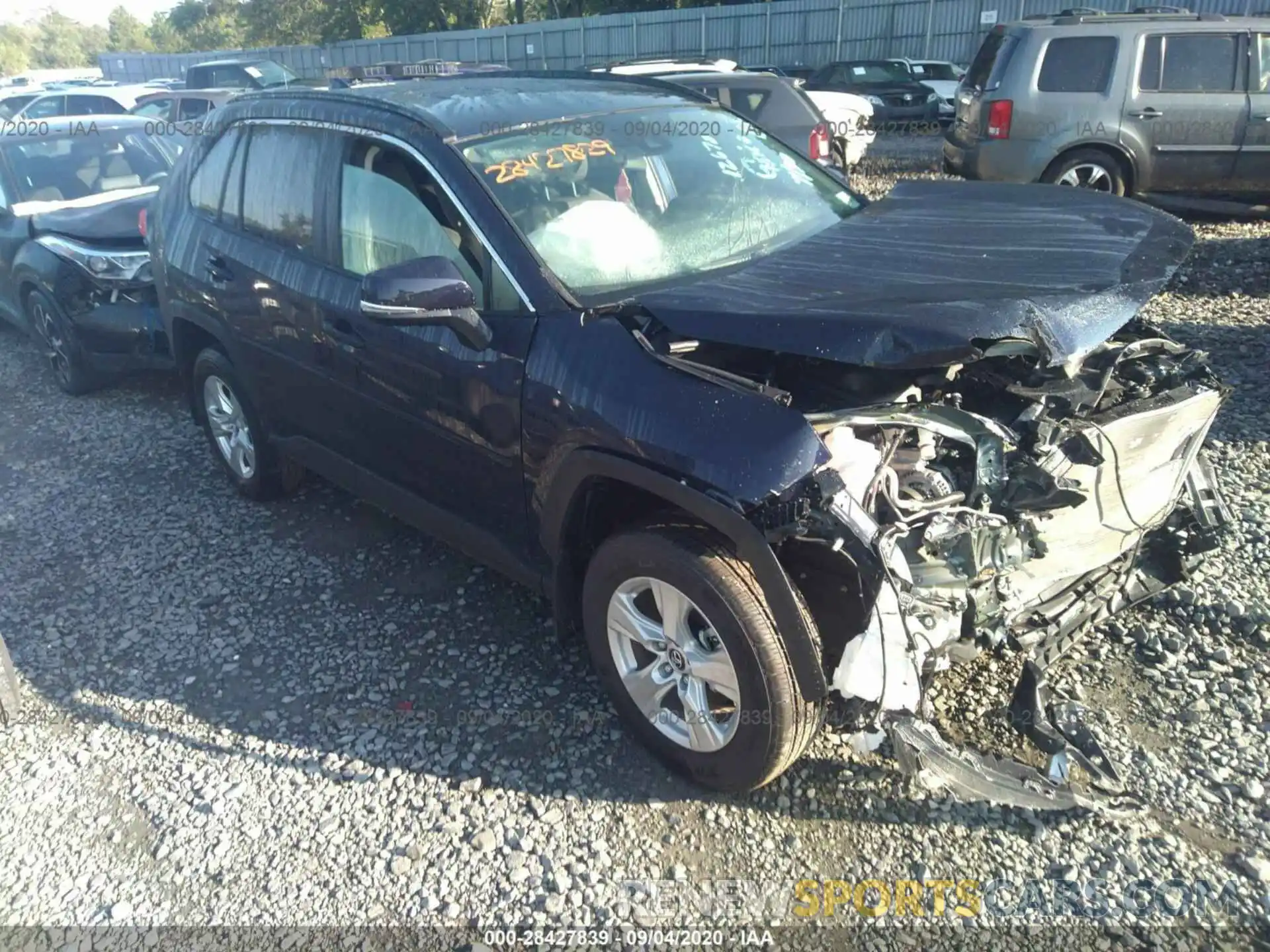 1 Photograph of a damaged car 2T3P1RFV2LW116321 TOYOTA RAV4 2020