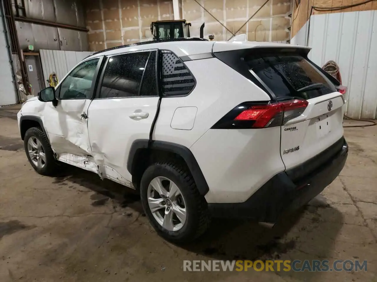 2 Photograph of a damaged car 2T3P1RFV2LW124953 TOYOTA RAV4 2020