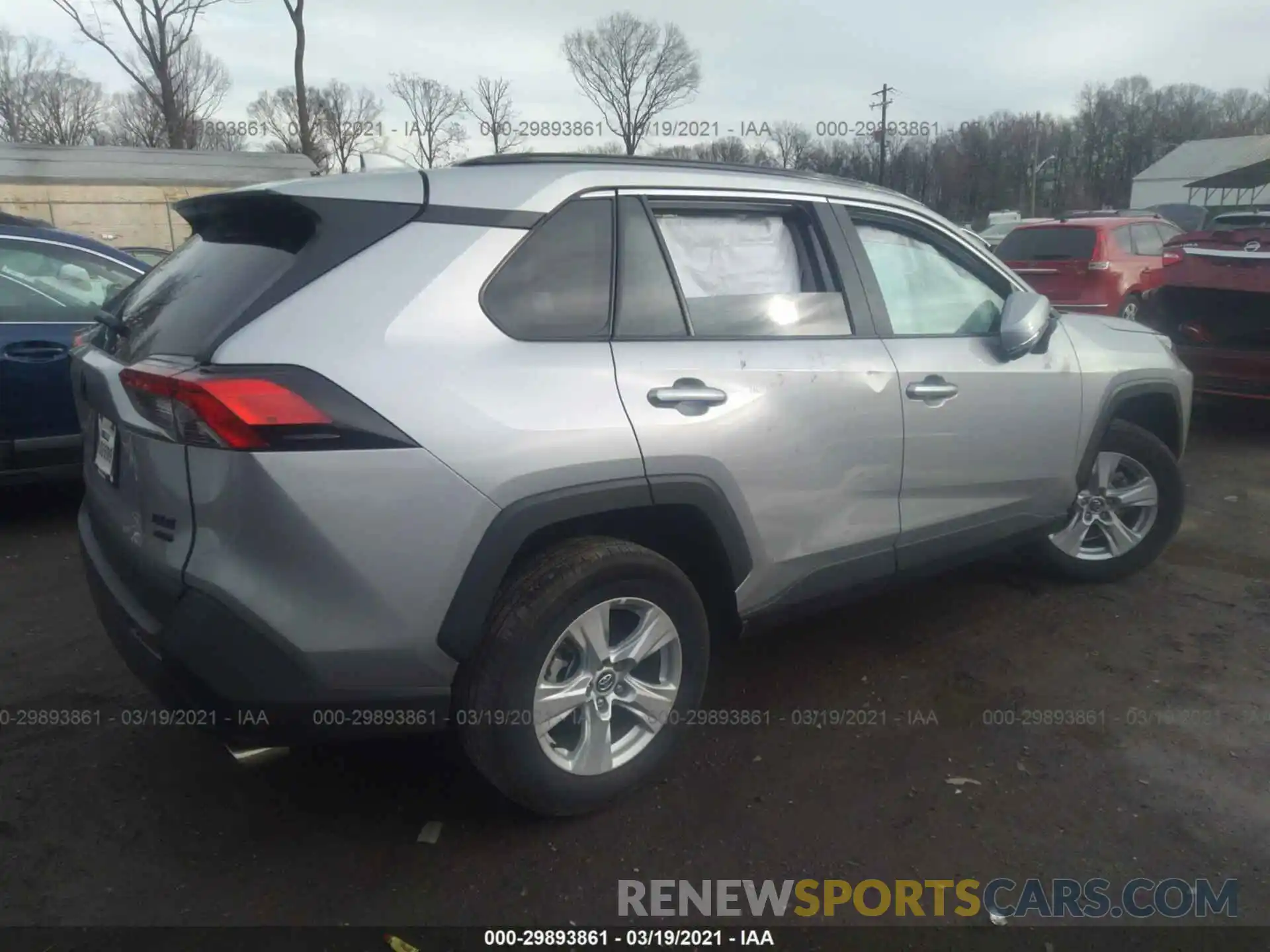 4 Photograph of a damaged car 2T3P1RFV2LW131529 TOYOTA RAV4 2020