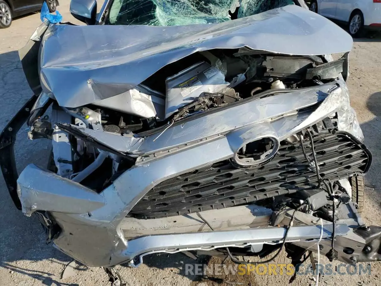 12 Photograph of a damaged car 2T3P1RFV2LW134172 TOYOTA RAV4 2020