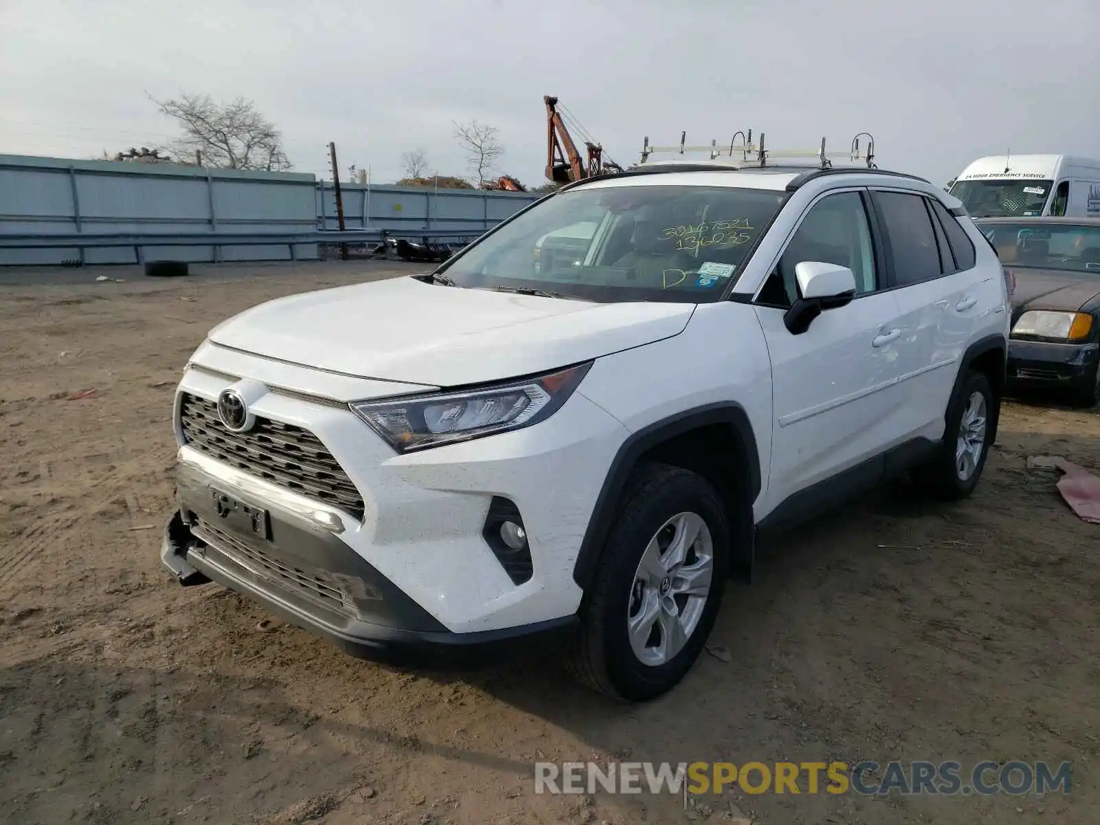 2 Photograph of a damaged car 2T3P1RFV2LW136035 TOYOTA RAV4 2020