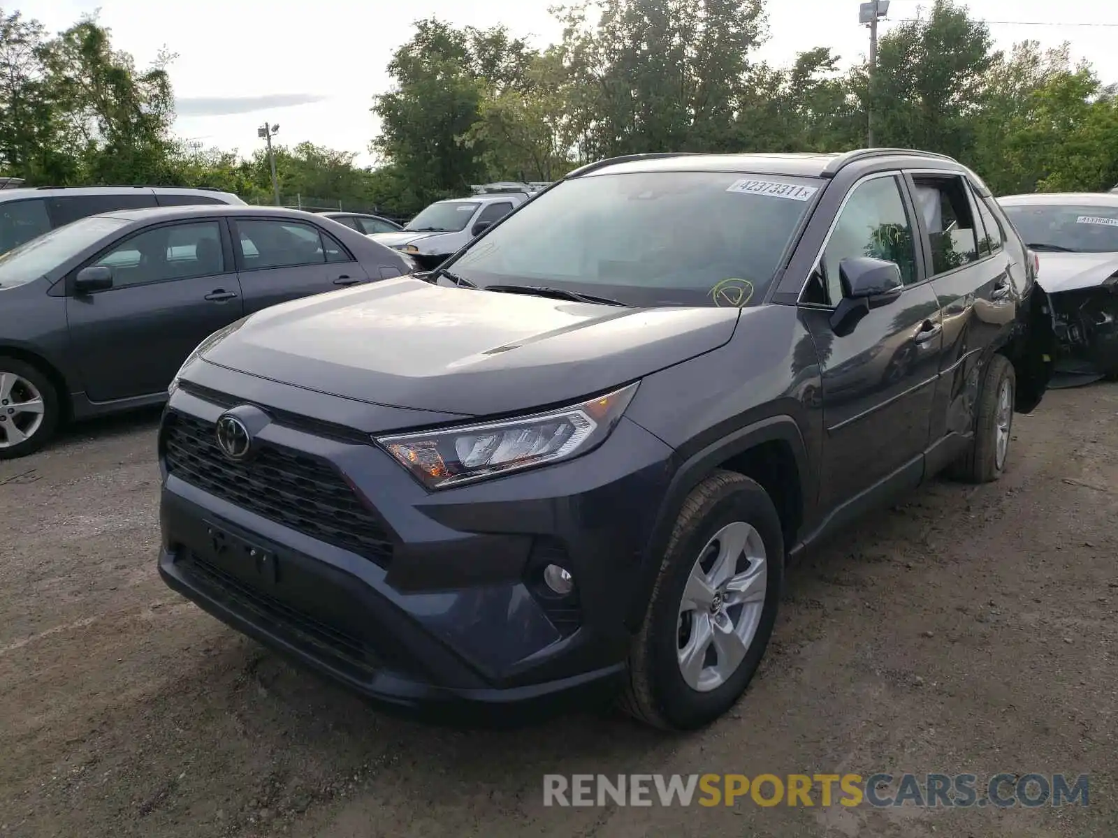 2 Photograph of a damaged car 2T3P1RFV2LW136780 TOYOTA RAV4 2020