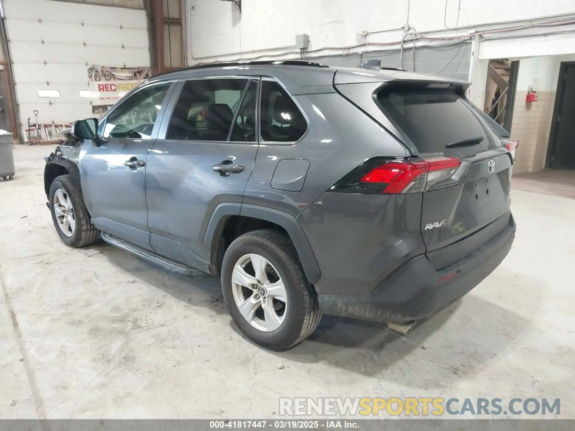 3 Photograph of a damaged car 2T3P1RFV3LC065719 TOYOTA RAV4 2020
