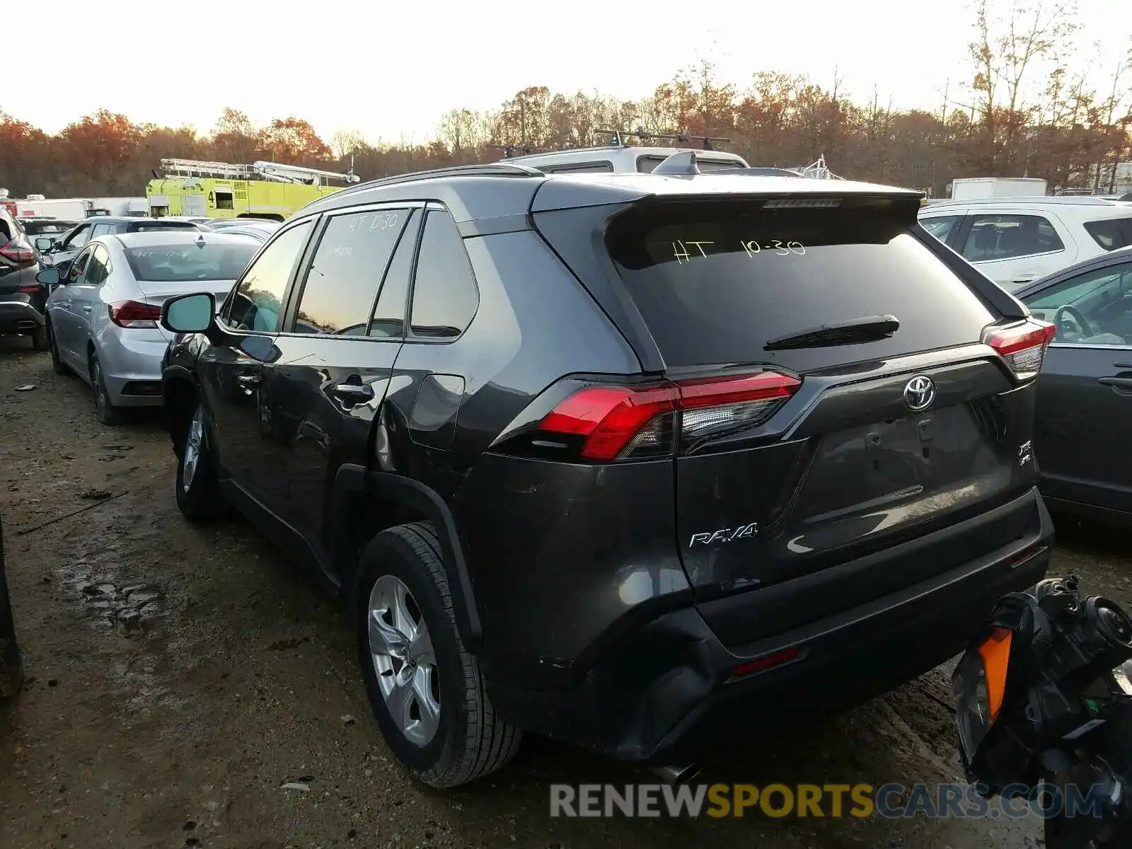 3 Photograph of a damaged car 2T3P1RFV3LC079653 TOYOTA RAV4 2020