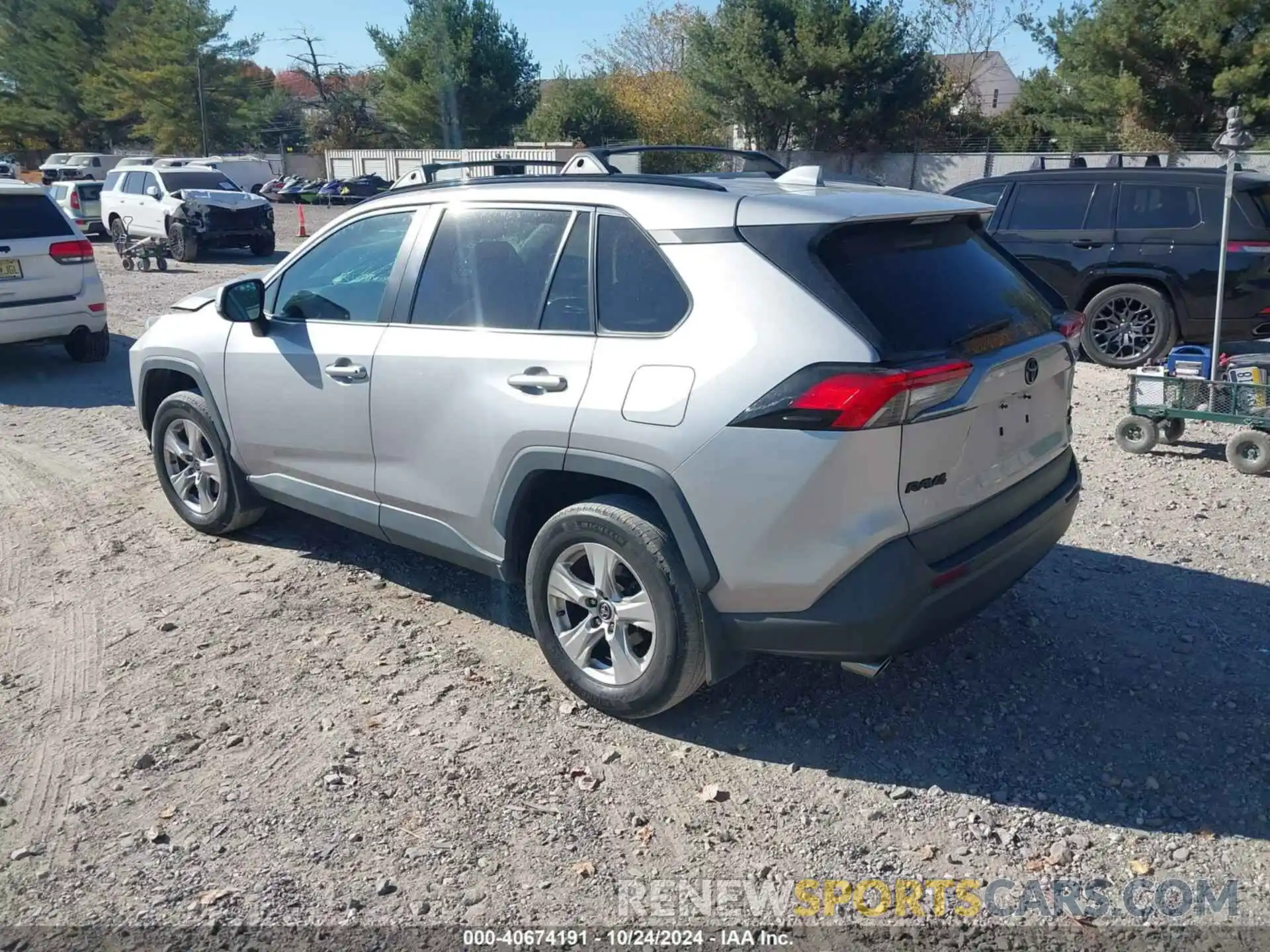 3 Photograph of a damaged car 2T3P1RFV3LC083864 TOYOTA RAV4 2020