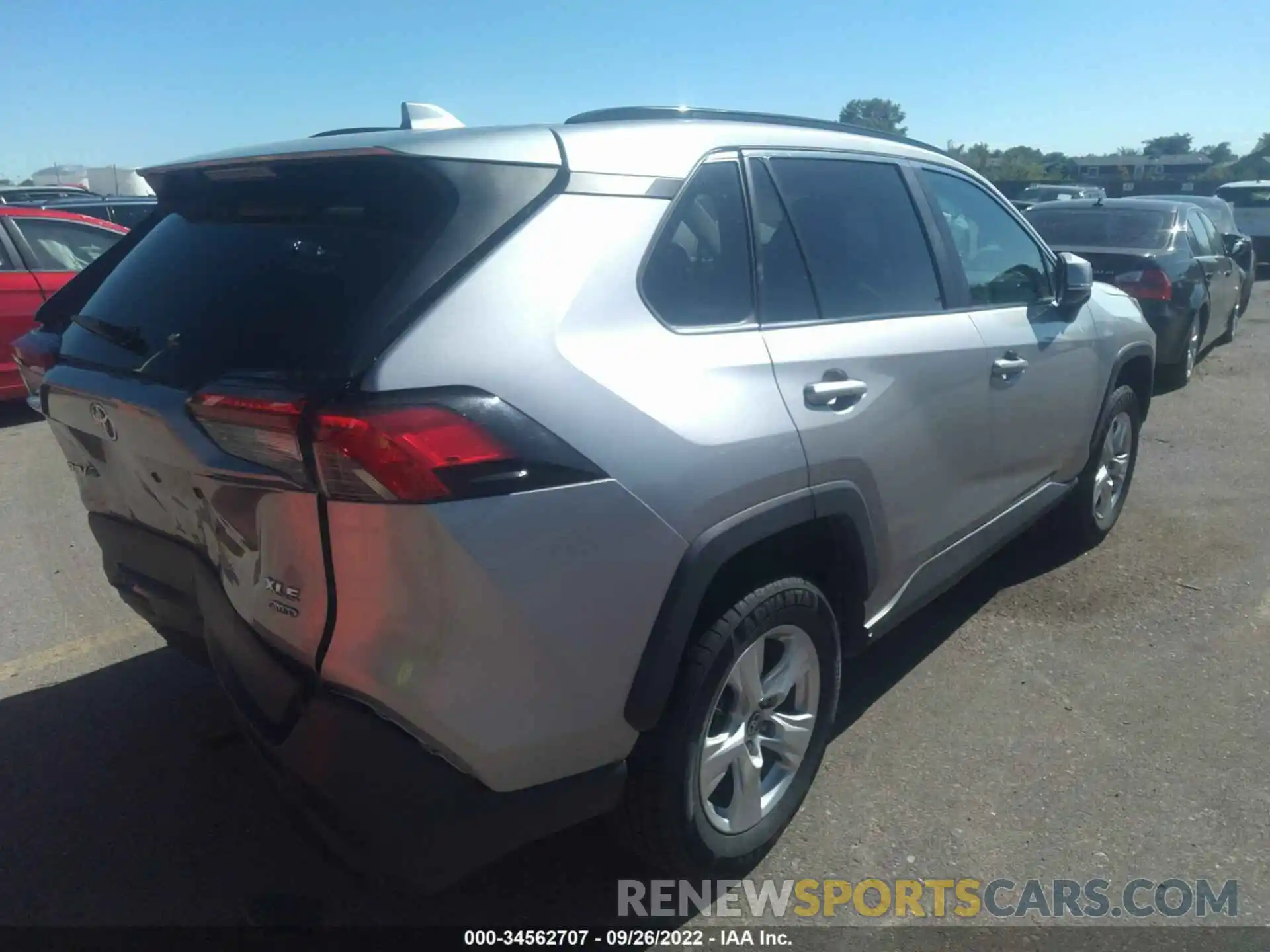 4 Photograph of a damaged car 2T3P1RFV3LC089907 TOYOTA RAV4 2020