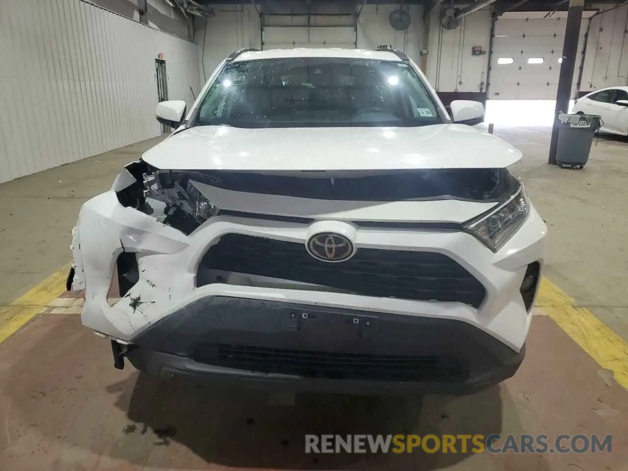 5 Photograph of a damaged car 2T3P1RFV3LC092306 TOYOTA RAV4 2020