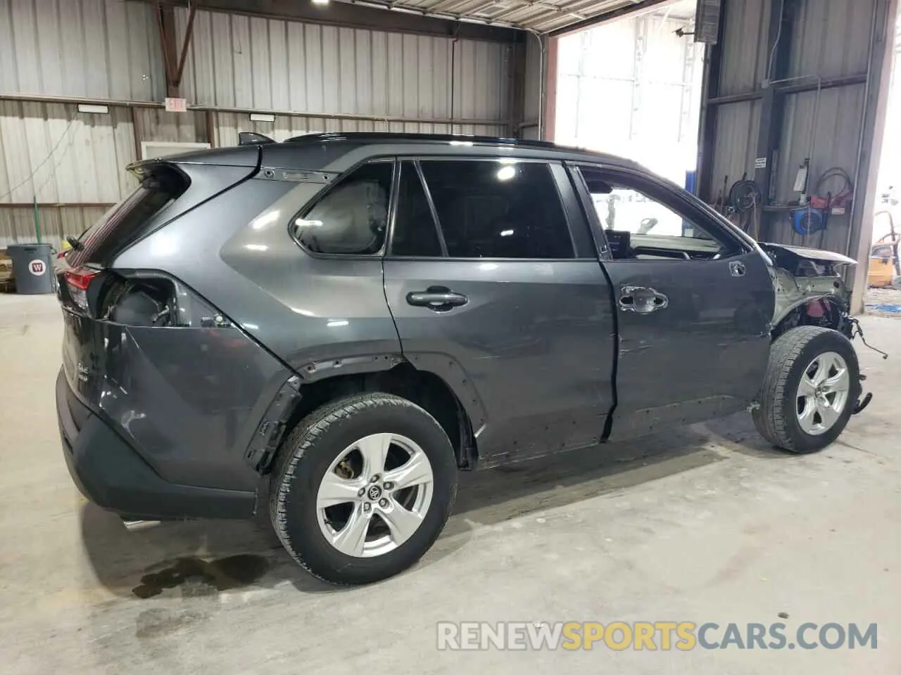 3 Photograph of a damaged car 2T3P1RFV3LC094072 TOYOTA RAV4 2020