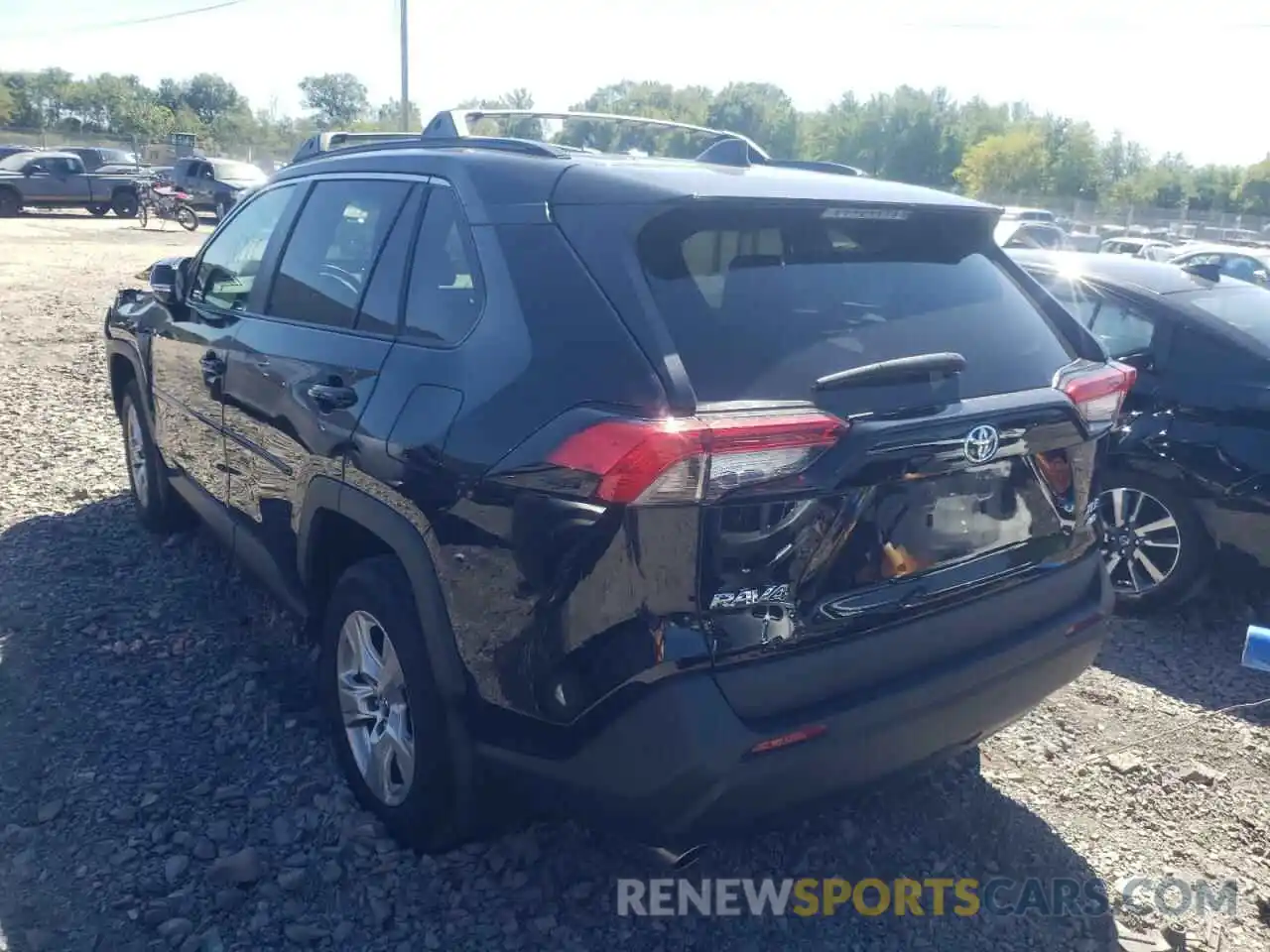 3 Photograph of a damaged car 2T3P1RFV3LC104020 TOYOTA RAV4 2020