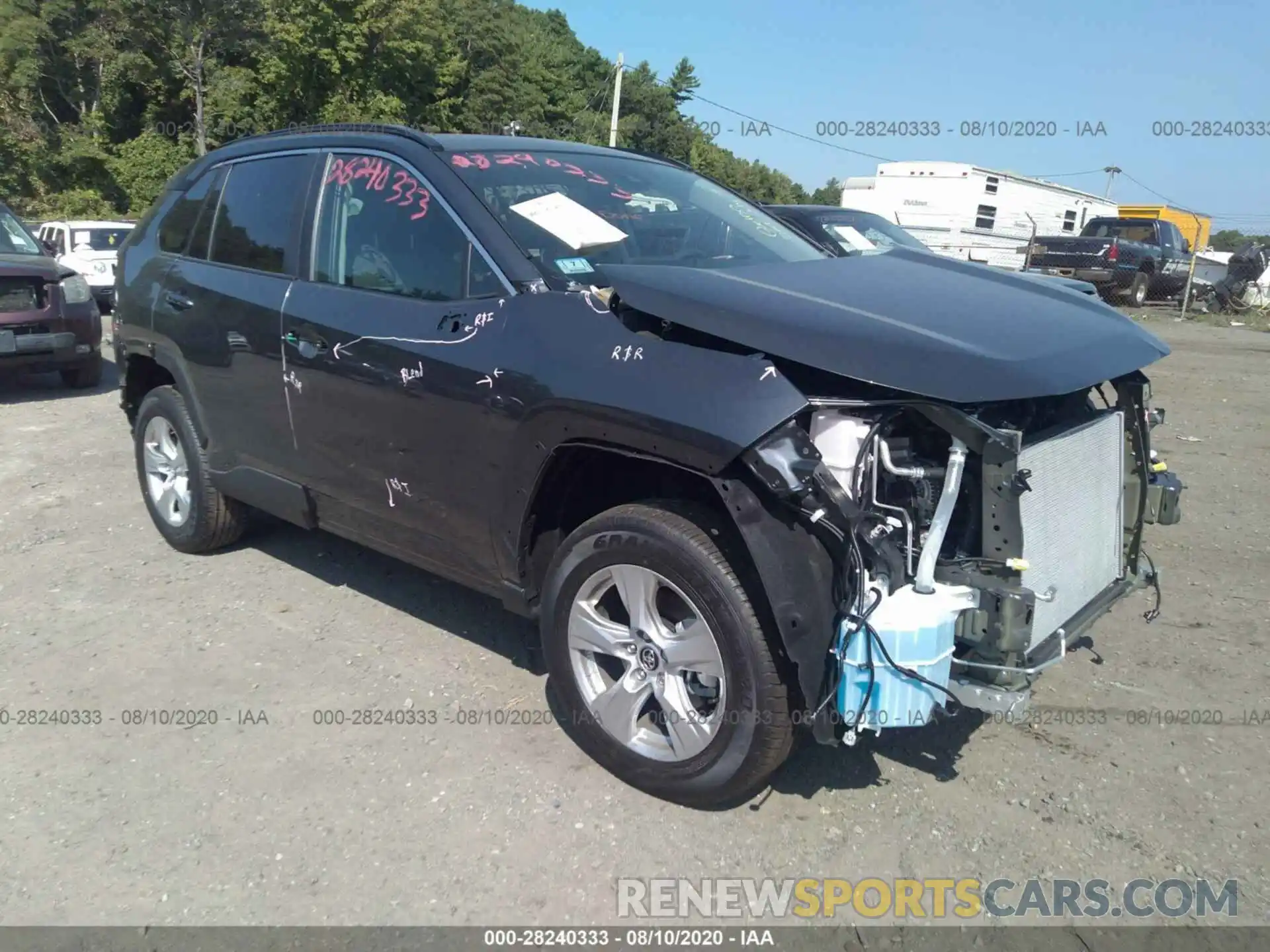 1 Photograph of a damaged car 2T3P1RFV3LC110643 TOYOTA RAV4 2020