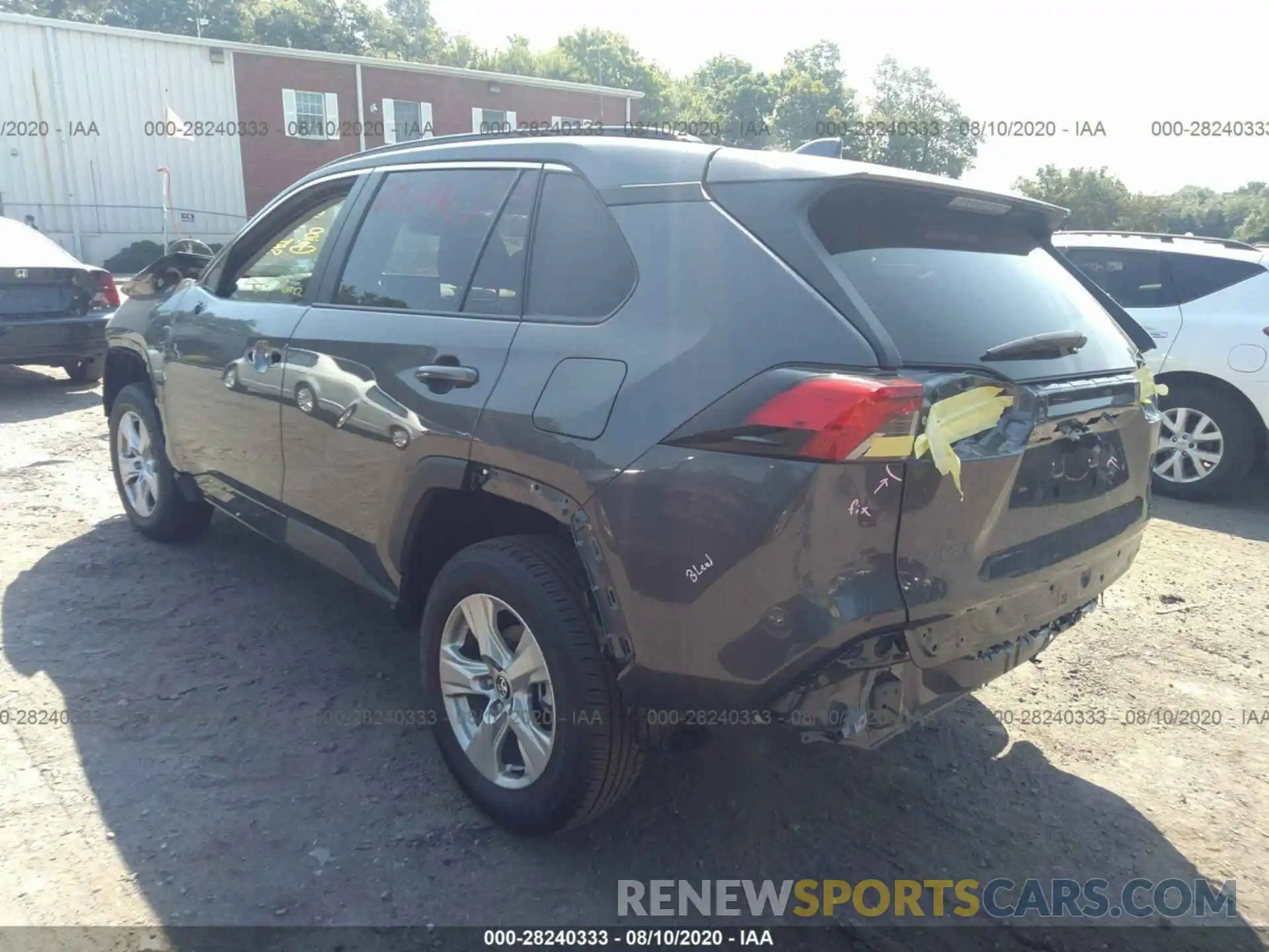 3 Photograph of a damaged car 2T3P1RFV3LC110643 TOYOTA RAV4 2020