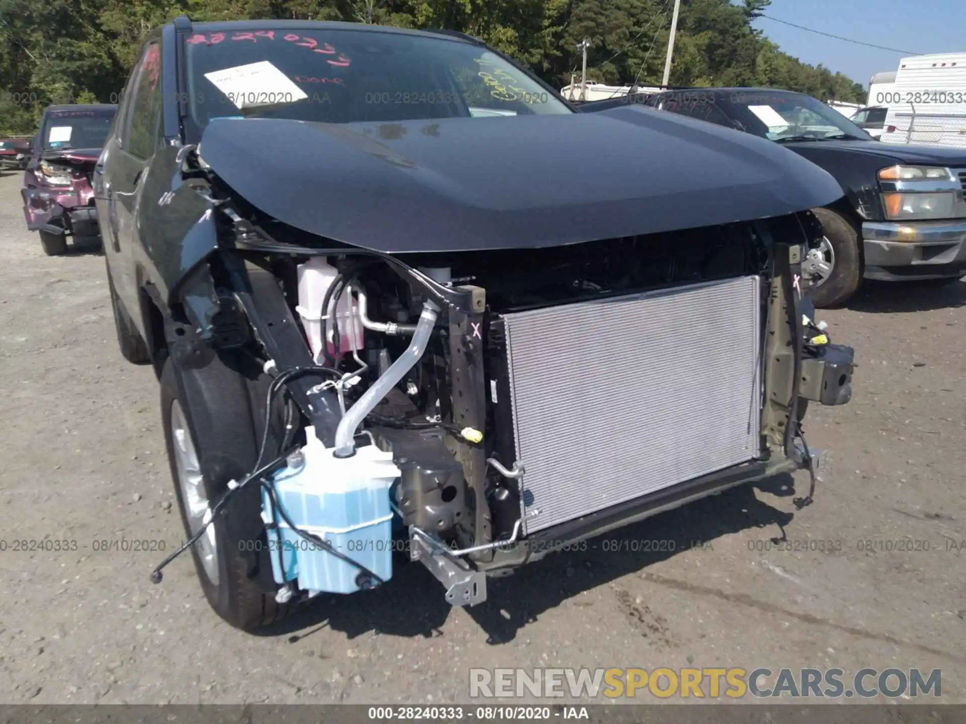 6 Photograph of a damaged car 2T3P1RFV3LC110643 TOYOTA RAV4 2020