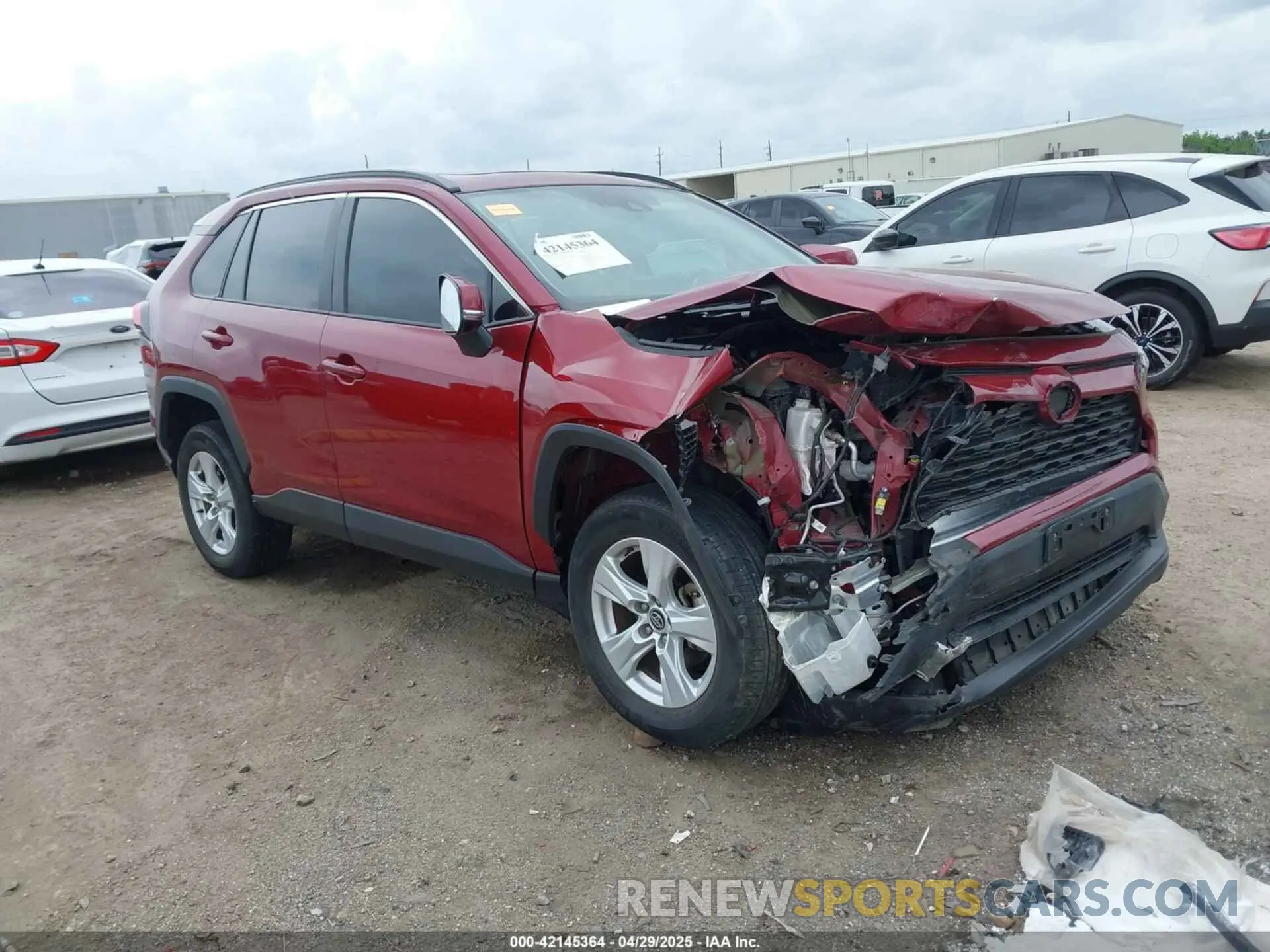 1 Photograph of a damaged car 2T3P1RFV3LC125708 TOYOTA RAV4 2020