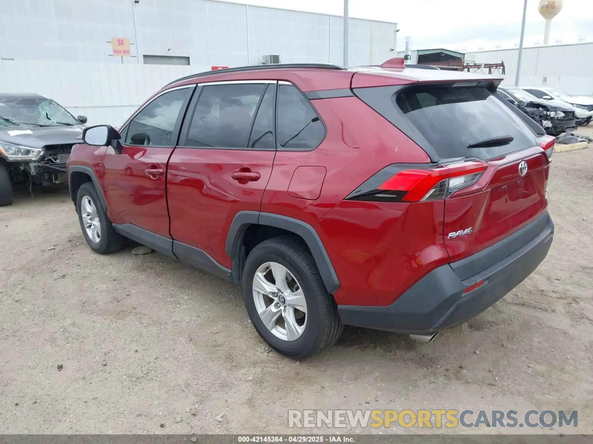 3 Photograph of a damaged car 2T3P1RFV3LC125708 TOYOTA RAV4 2020