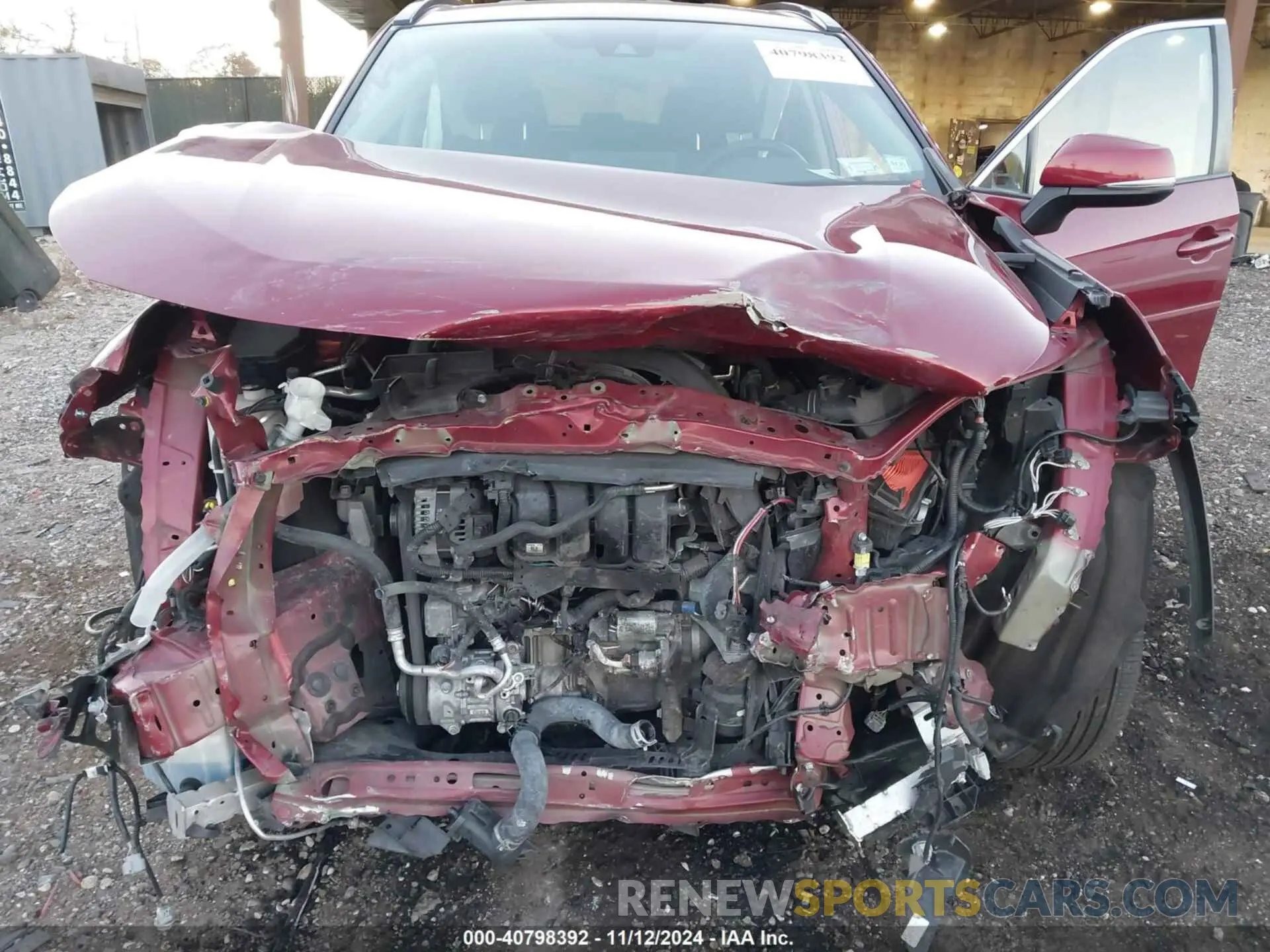 6 Photograph of a damaged car 2T3P1RFV3LW118711 TOYOTA RAV4 2020