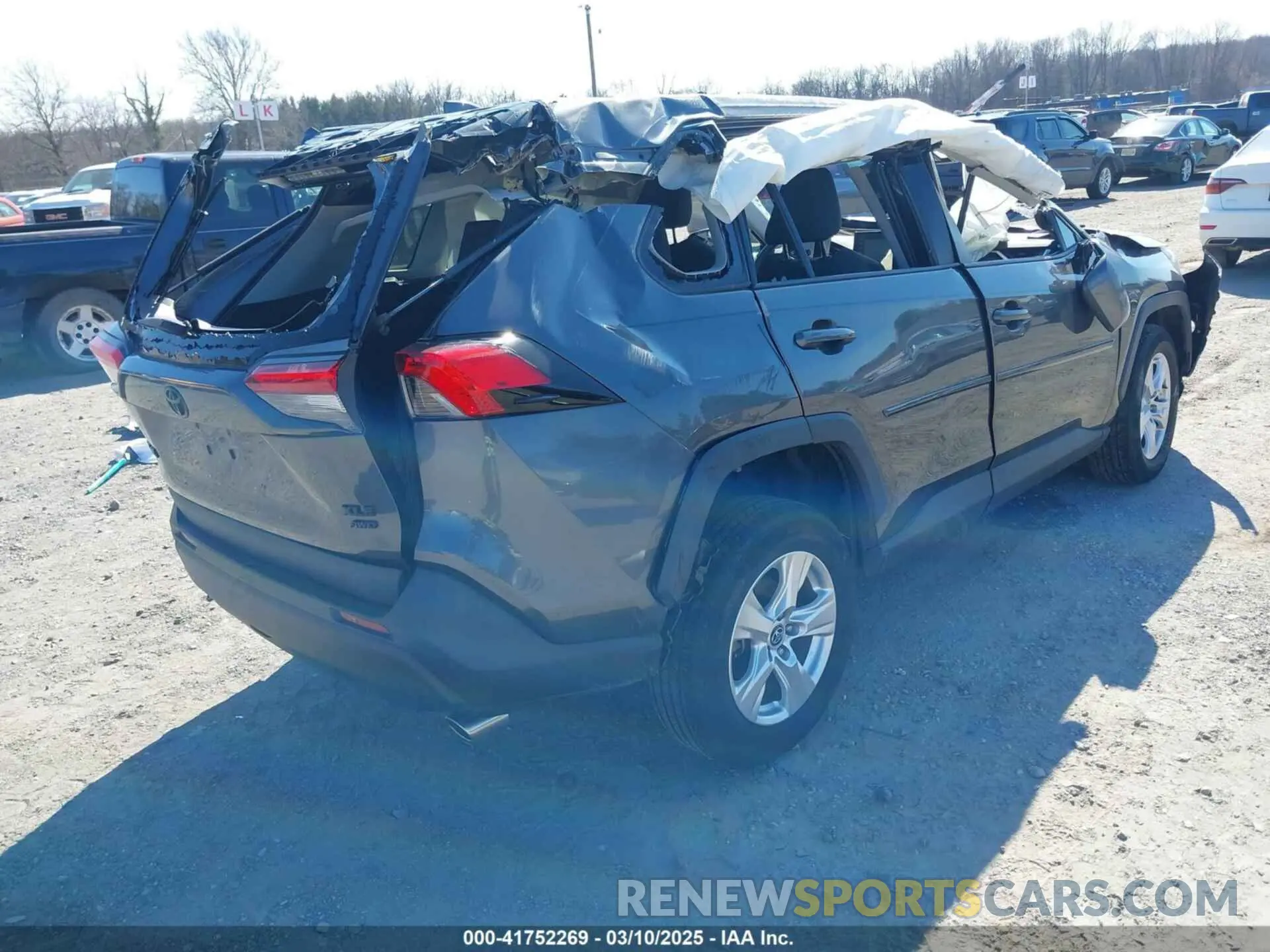 4 Photograph of a damaged car 2T3P1RFV4LC077779 TOYOTA RAV4 2020