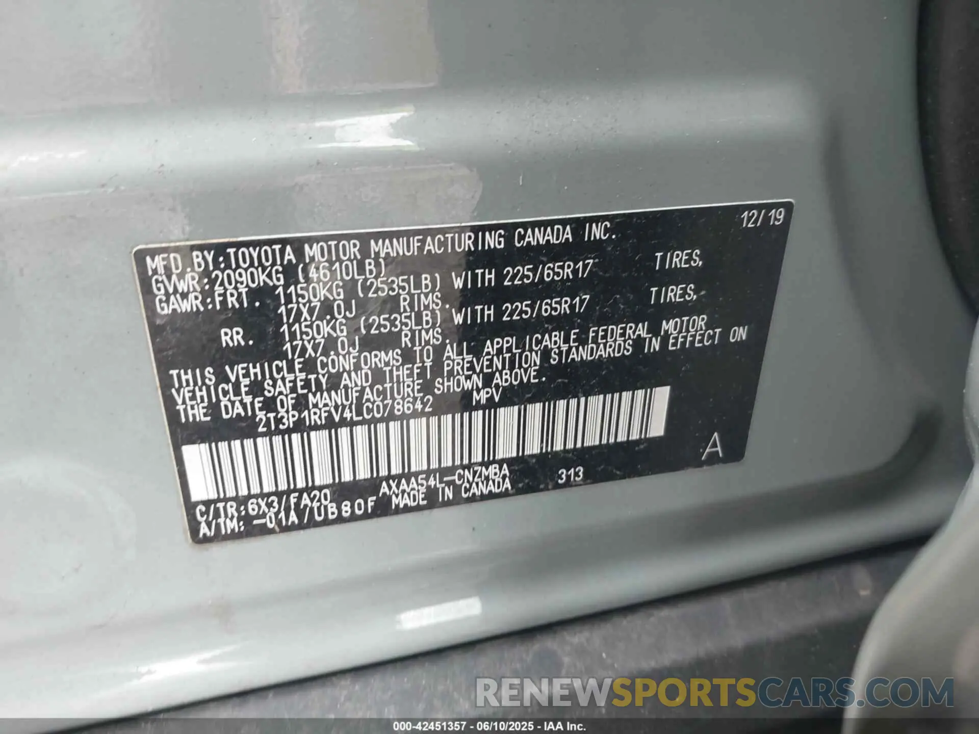 9 Photograph of a damaged car 2T3P1RFV4LC078642 TOYOTA RAV4 2020