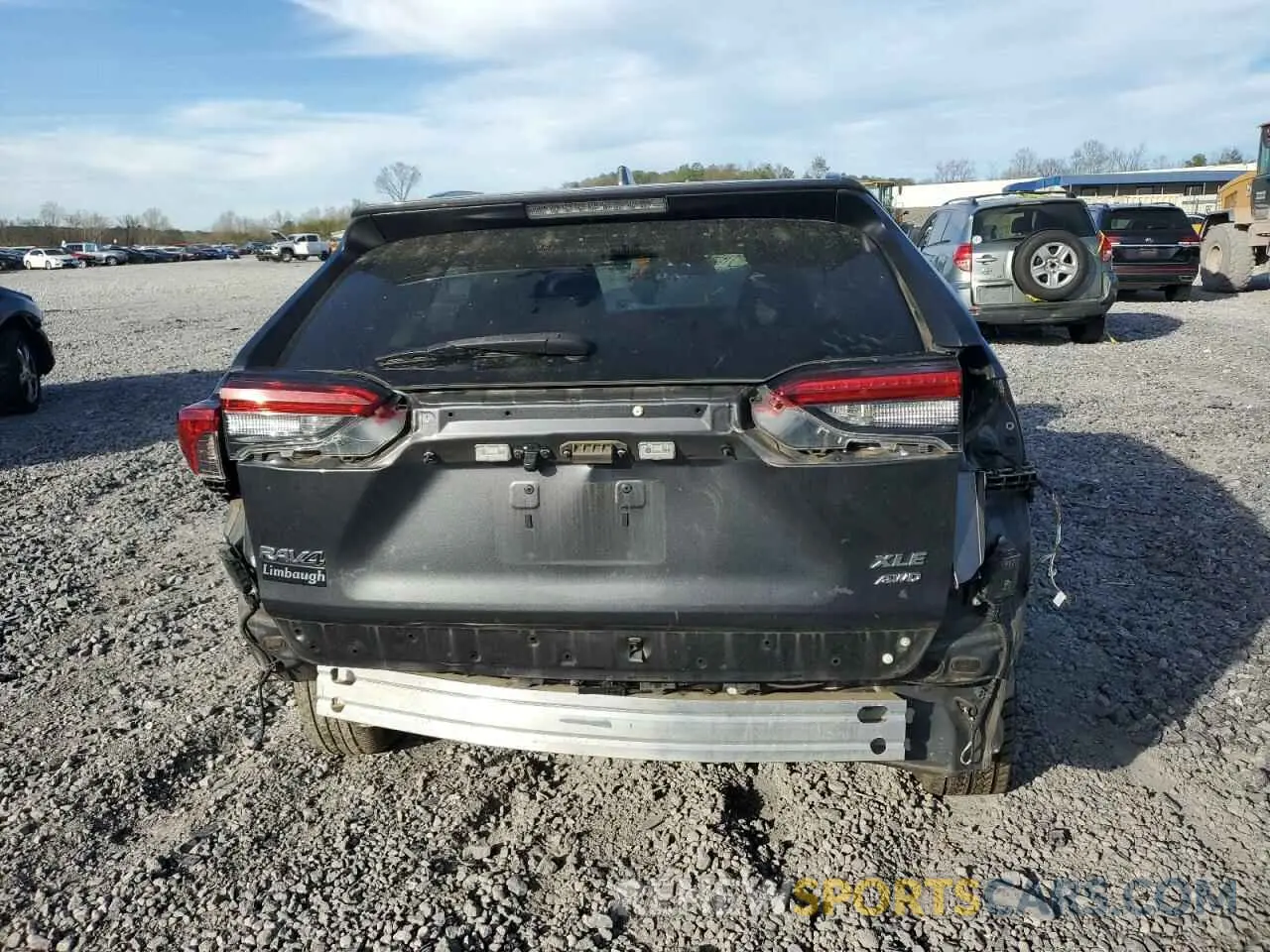 6 Photograph of a damaged car 2T3P1RFV4LC087700 TOYOTA RAV4 2020