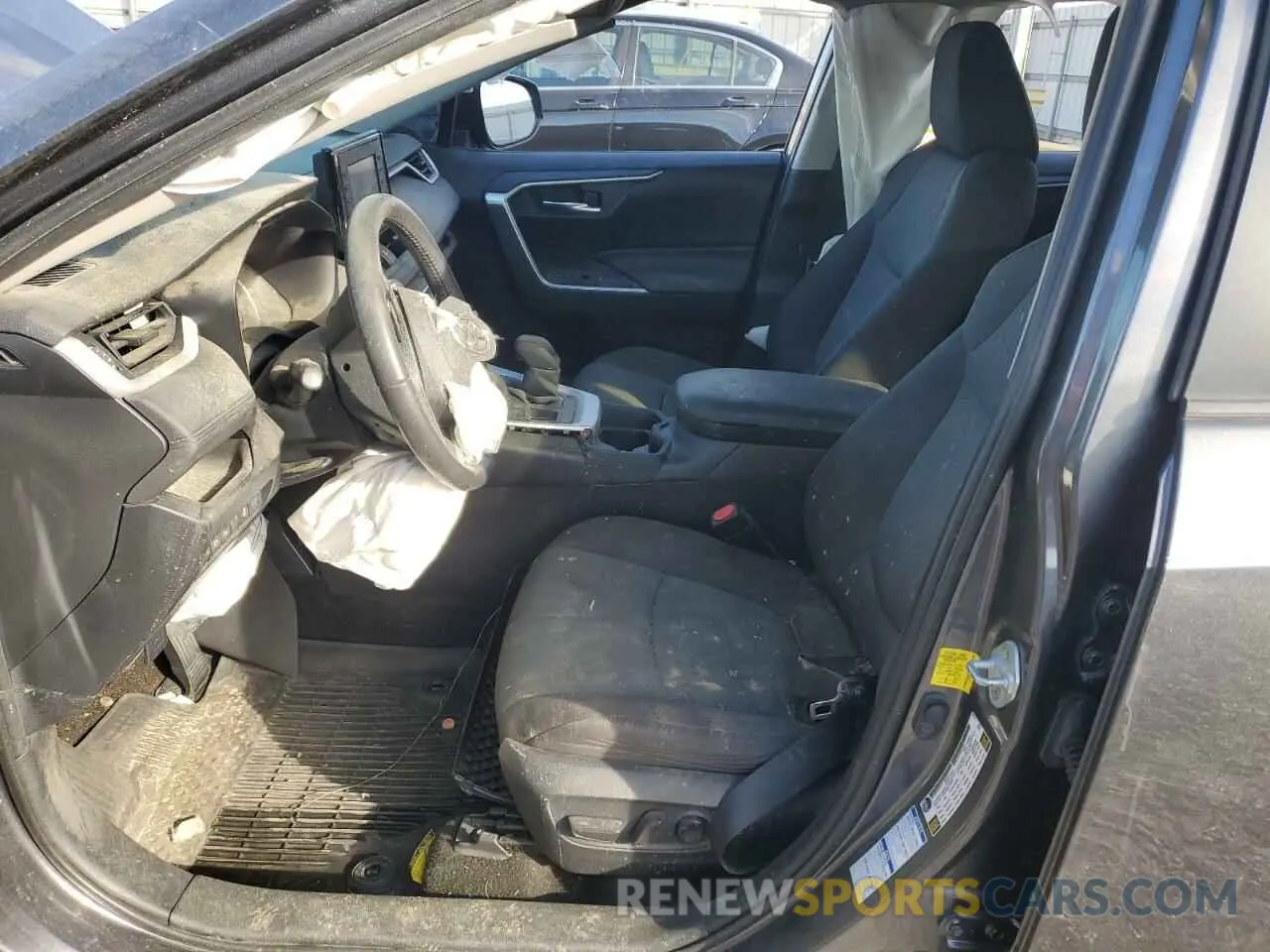 7 Photograph of a damaged car 2T3P1RFV4LC087700 TOYOTA RAV4 2020