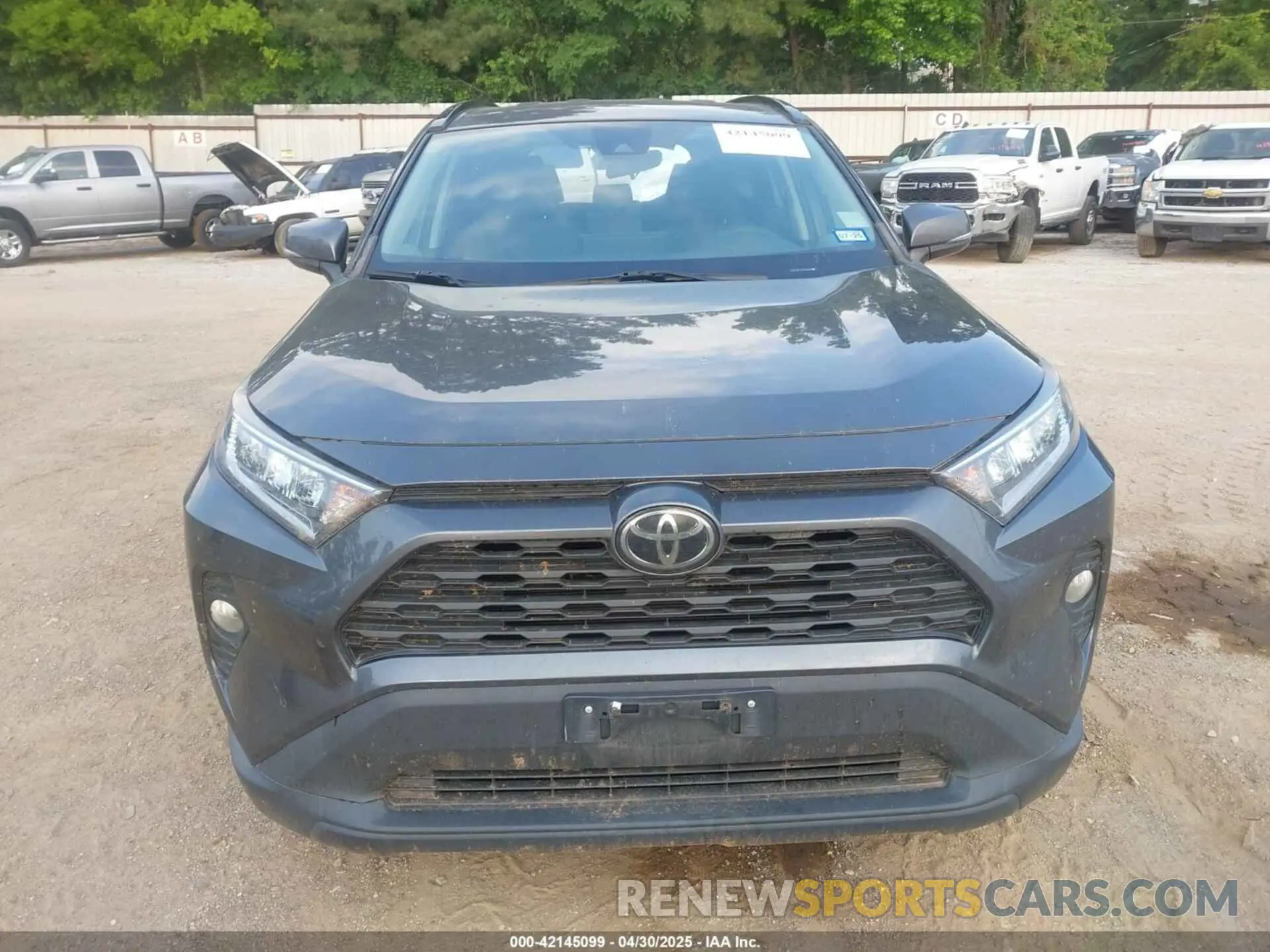 11 Photograph of a damaged car 2T3P1RFV4LC090760 TOYOTA RAV4 2020