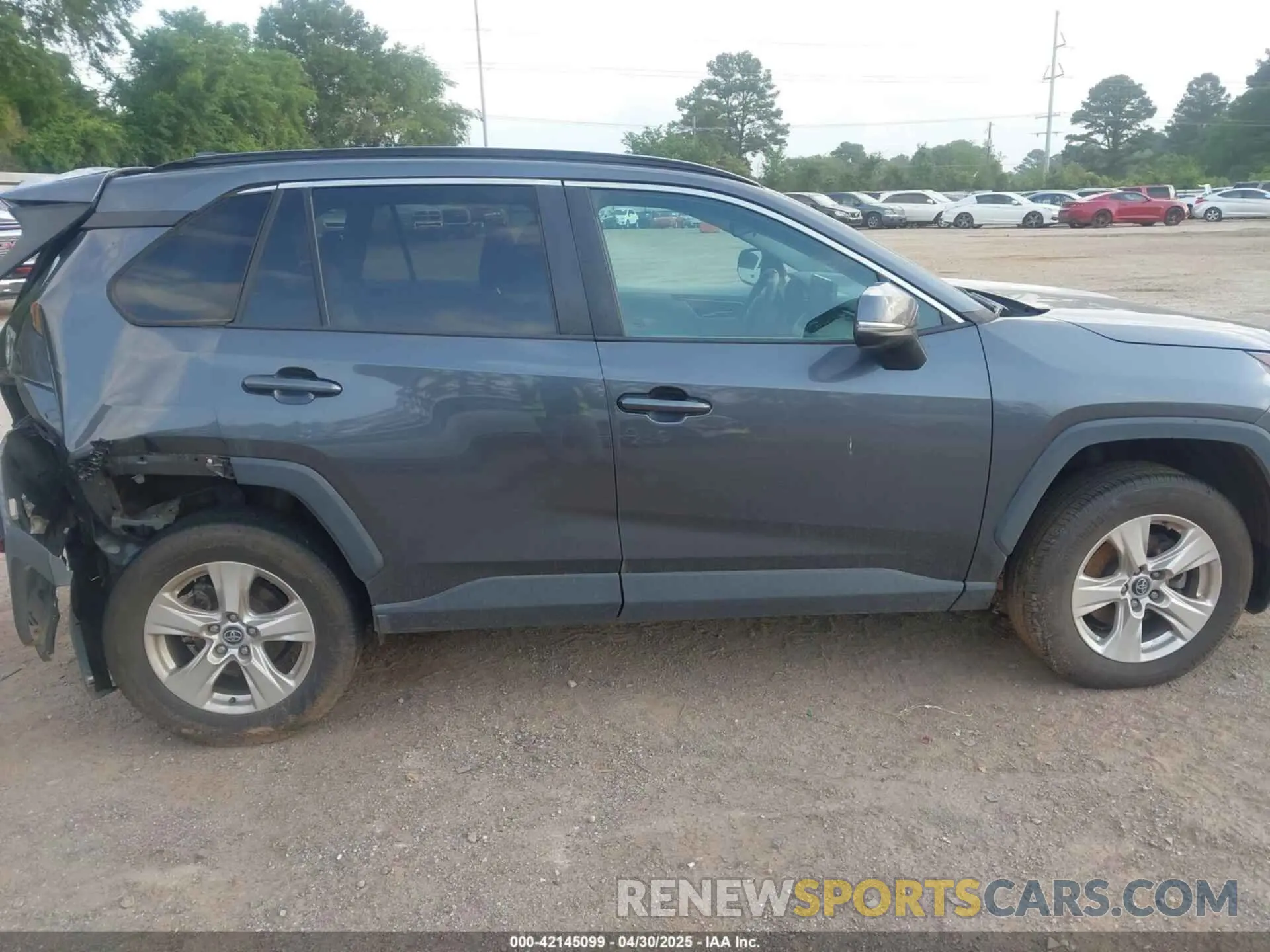 12 Photograph of a damaged car 2T3P1RFV4LC090760 TOYOTA RAV4 2020