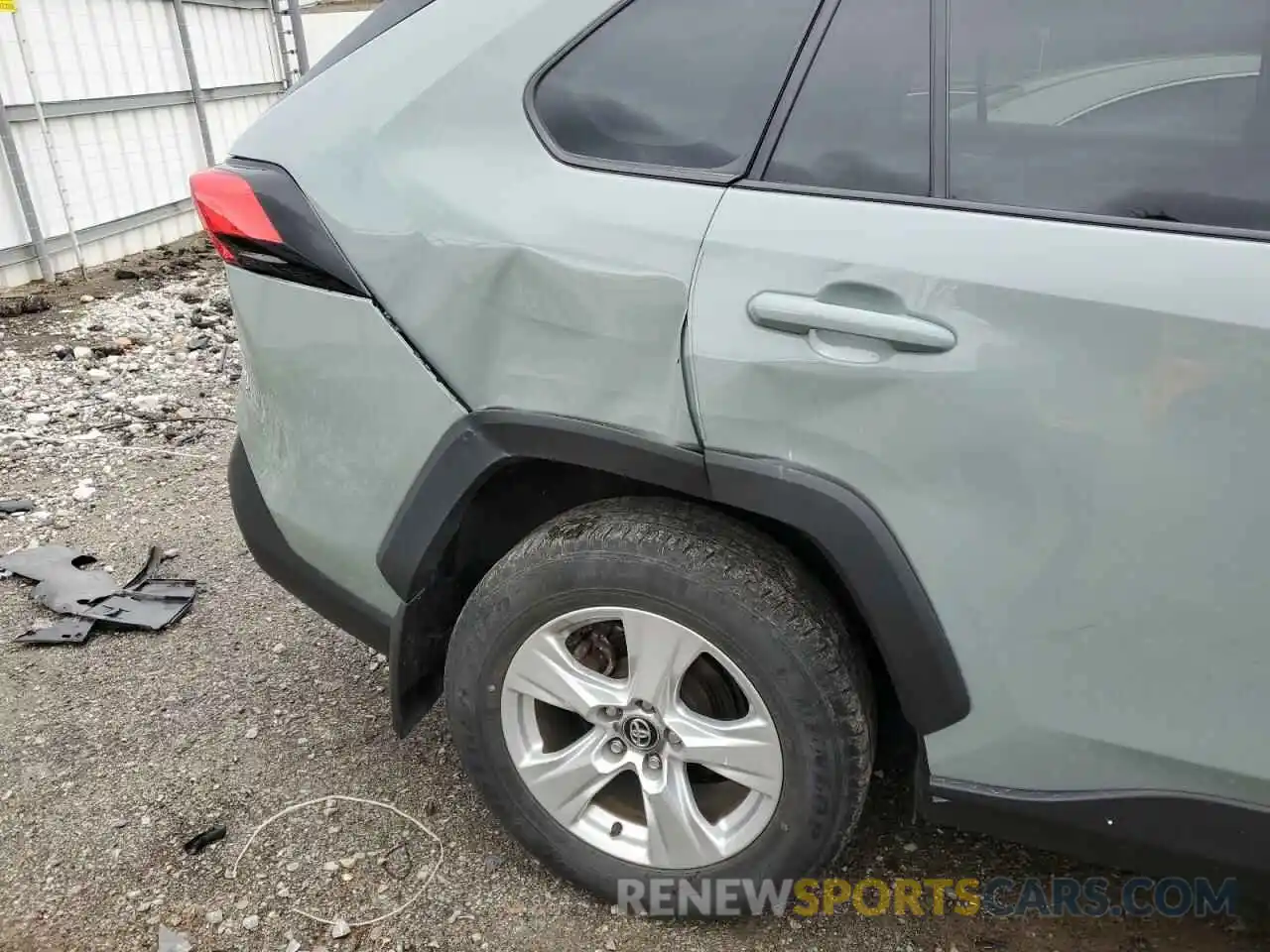 9 Photograph of a damaged car 2T3P1RFV4LC095425 TOYOTA RAV4 2020