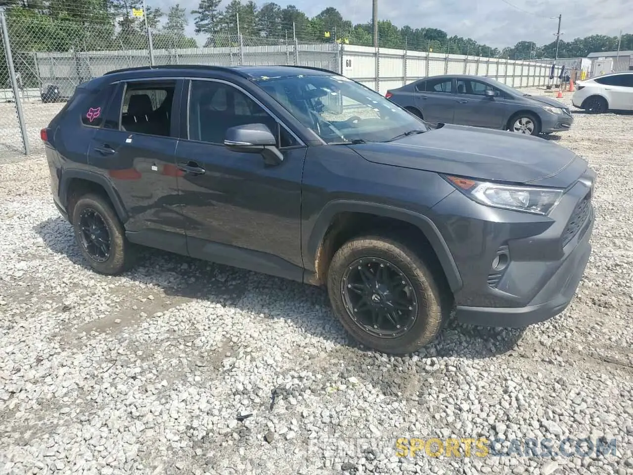 4 Photograph of a damaged car 2T3P1RFV4LC096476 TOYOTA RAV4 2020