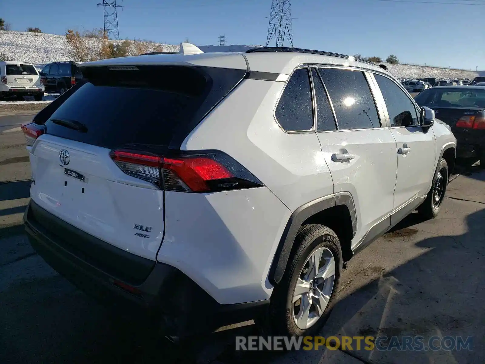 4 Photograph of a damaged car 2T3P1RFV4LC102843 TOYOTA RAV4 2020