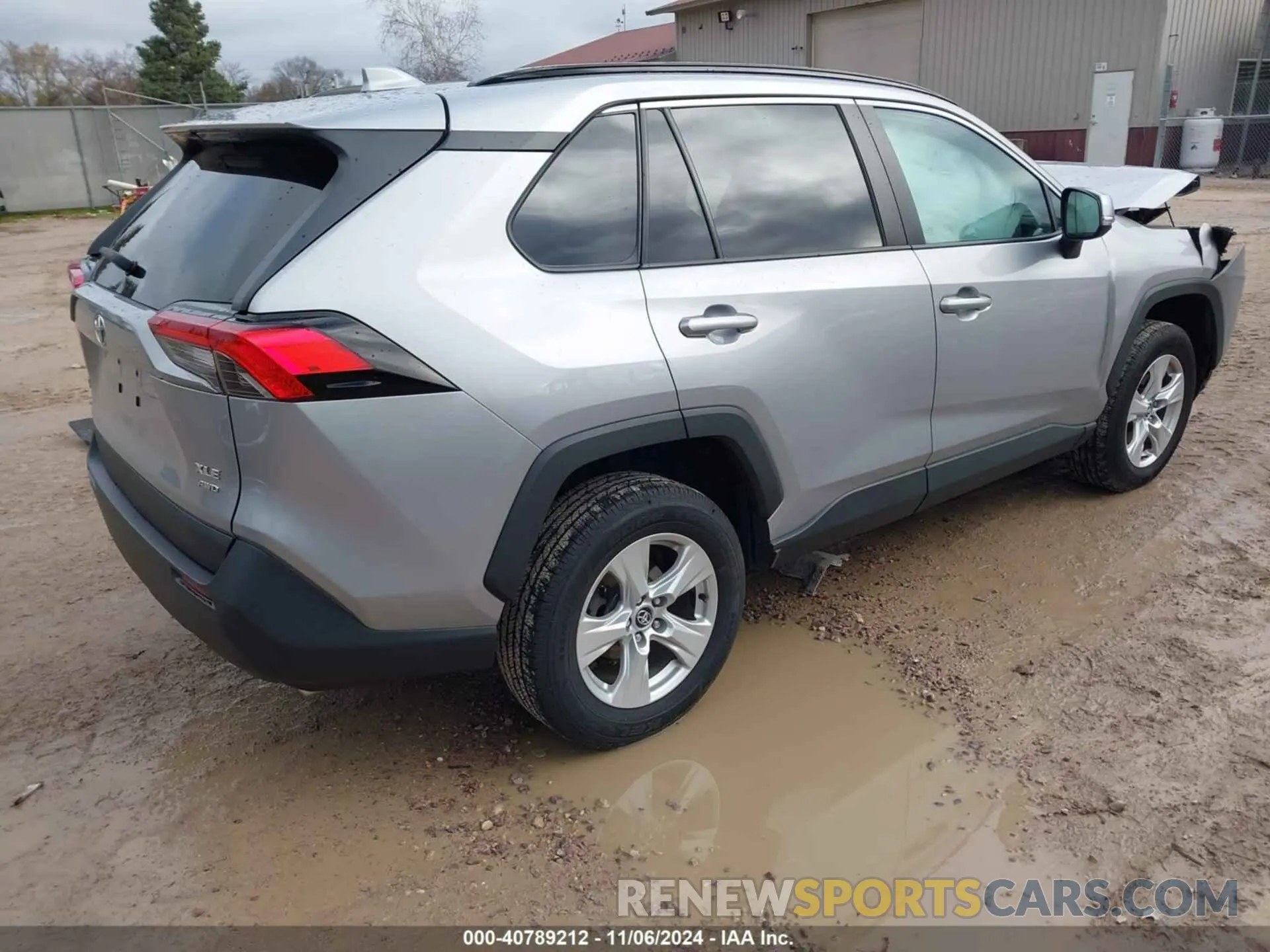 4 Photograph of a damaged car 2T3P1RFV4LC106746 TOYOTA RAV4 2020