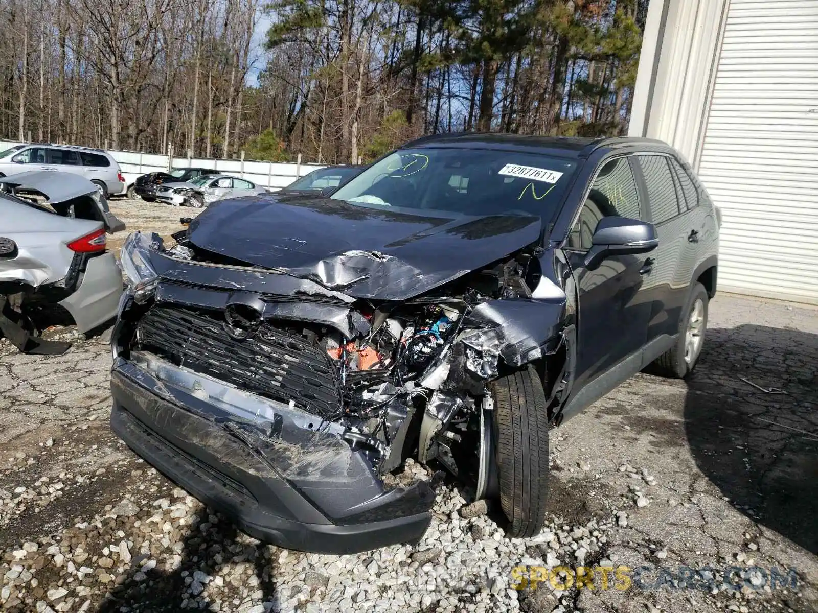 2 Photograph of a damaged car 2T3P1RFV4LC118198 TOYOTA RAV4 2020