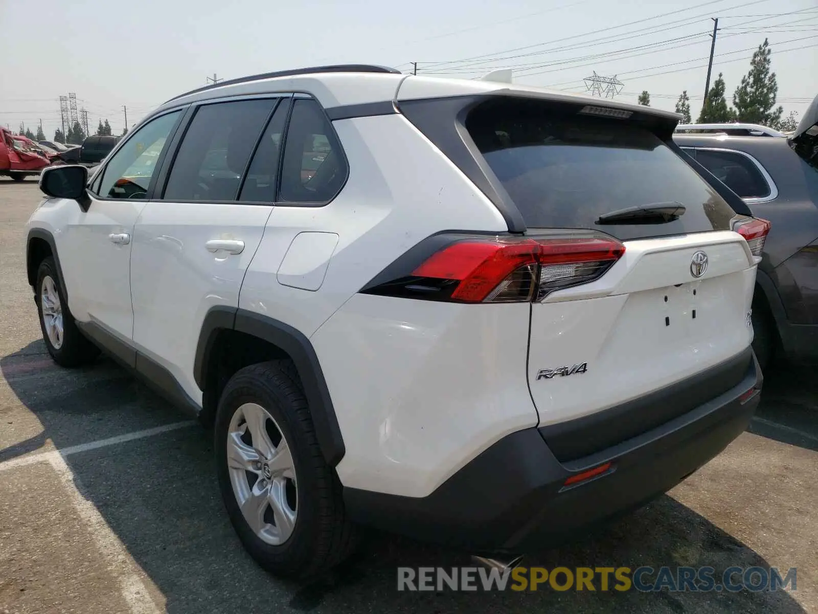 3 Photograph of a damaged car 2T3P1RFV4LW084942 TOYOTA RAV4 2020